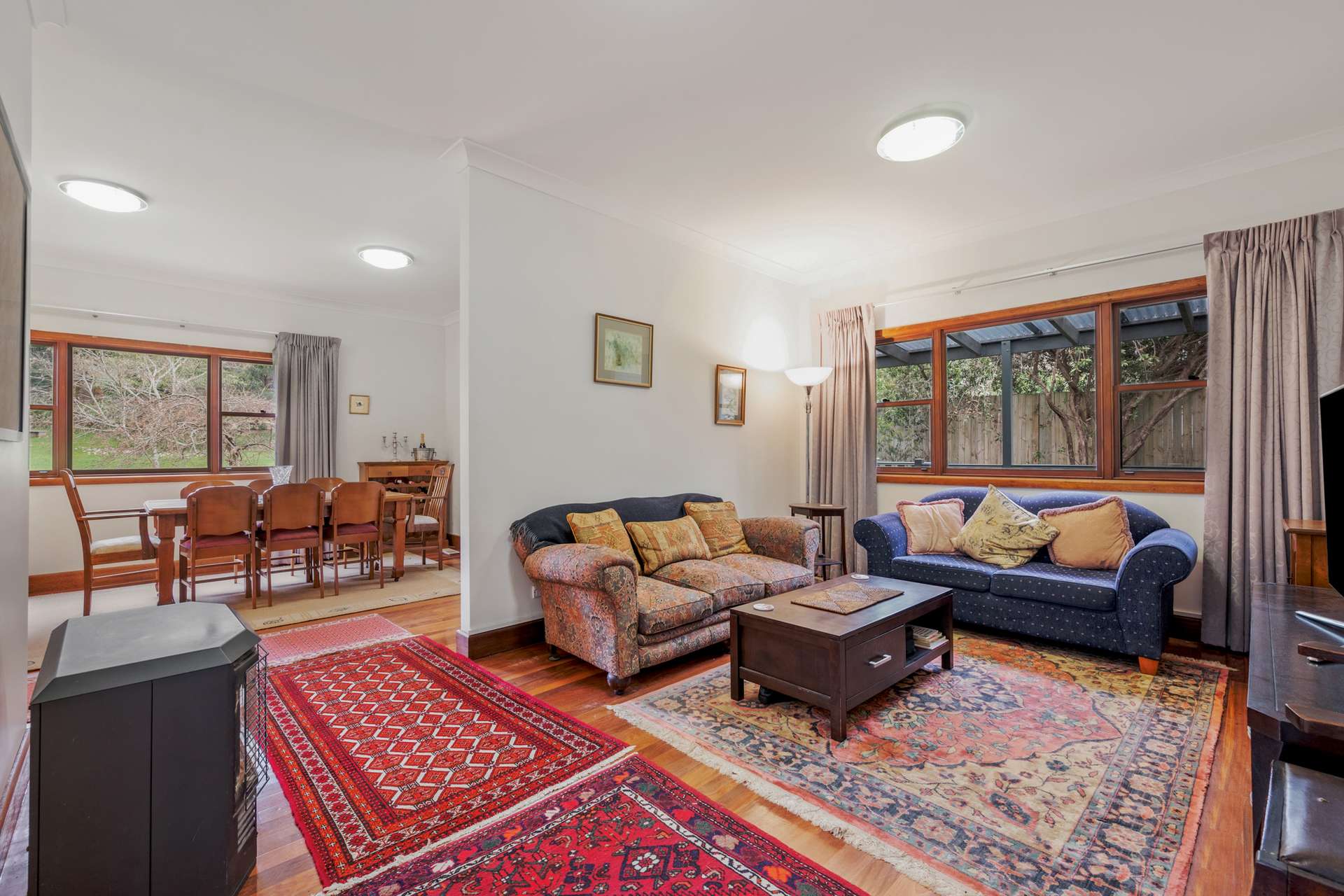 33 Fitzgerald Street, Wentworth Falls, NSW 2782 AUS