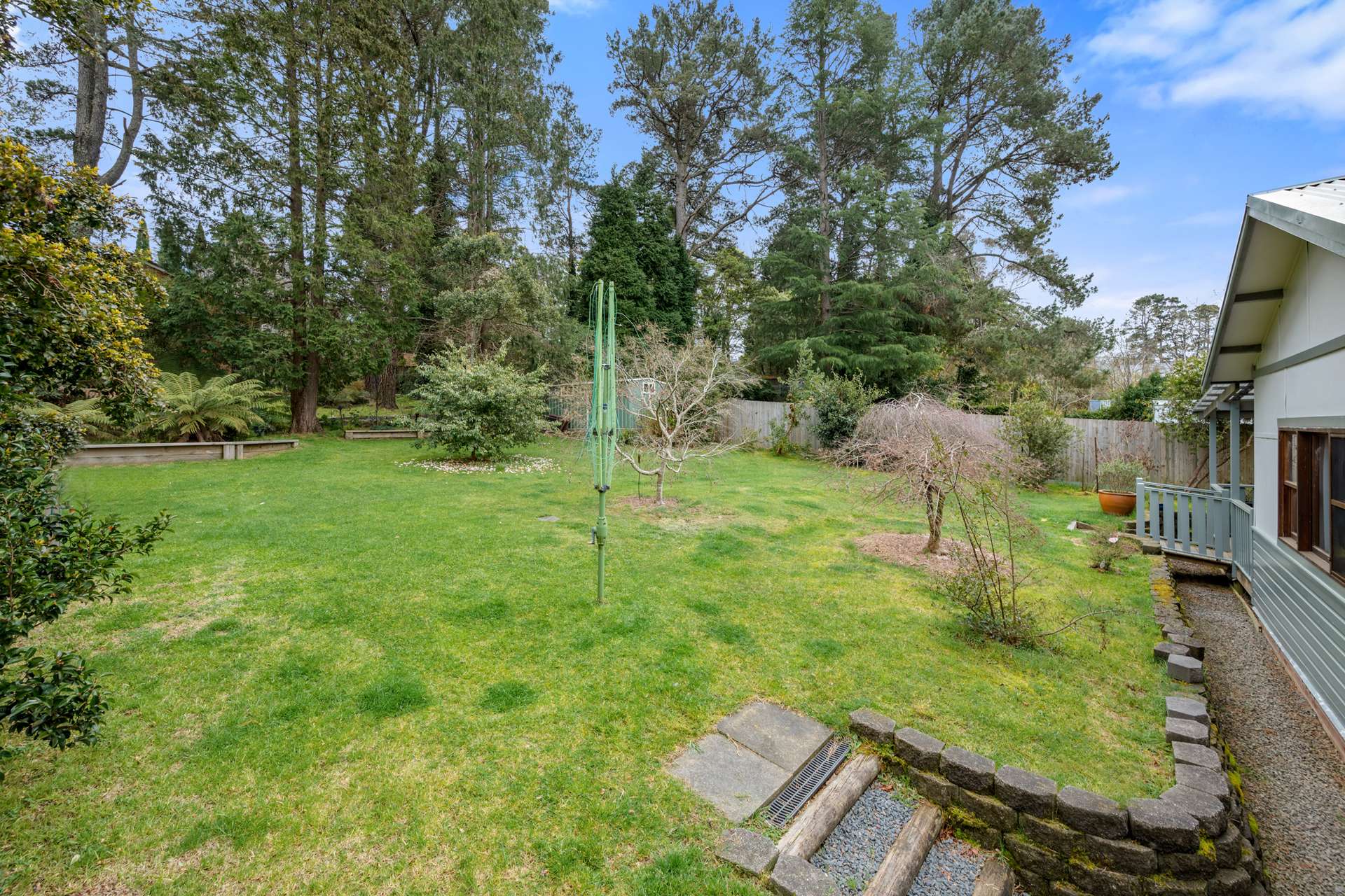 33 Fitzgerald Street, Wentworth Falls, NSW 2782 AUS