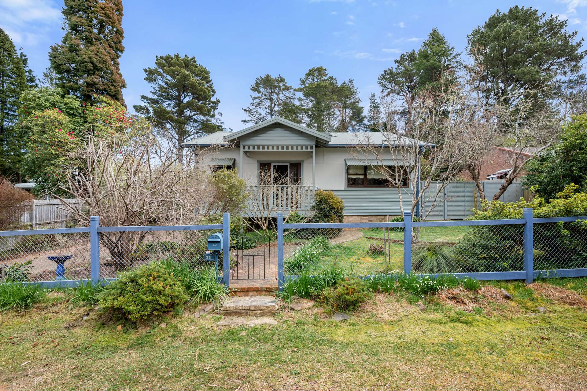 33 Fitzgerald Street, Wentworth Falls, NSW 2782 AUS