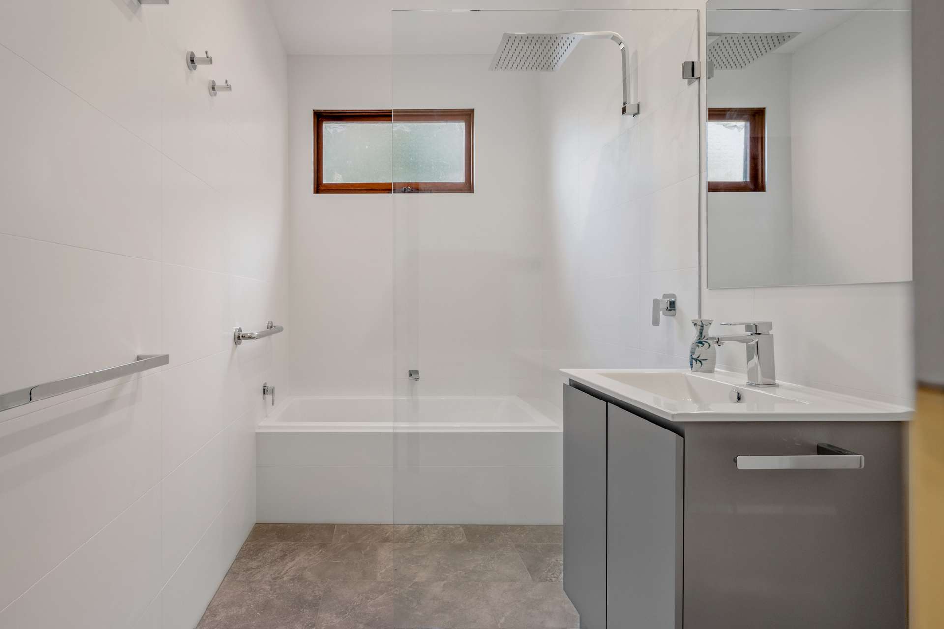 33 Fitzgerald Street, Wentworth Falls, NSW 2782 AUS