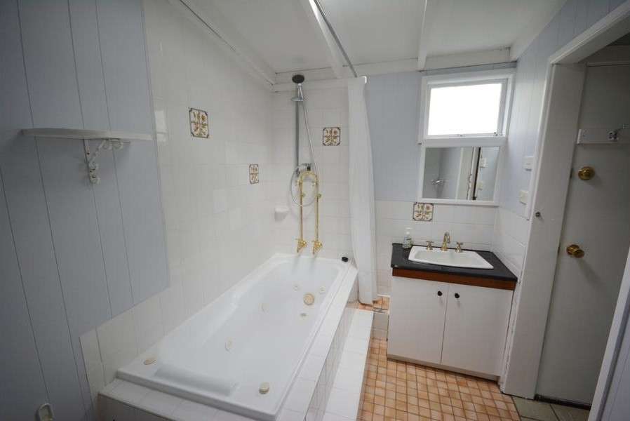 28 Freelander Avenue, Katoomba, NSW 2780 AUS