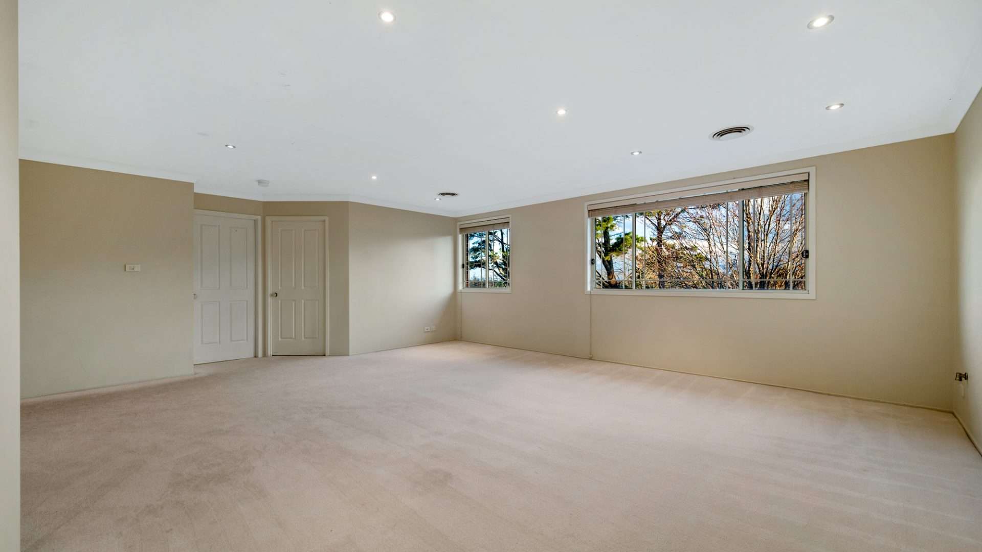 48 Dalrymple Avenue, Wentworth Falls, NSW 2782 AUS