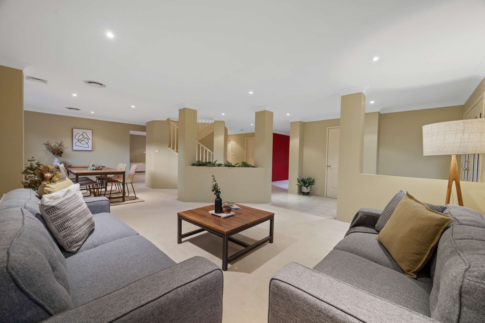 48 Dalrymple Avenue, Wentworth Falls, NSW 2782 AUS