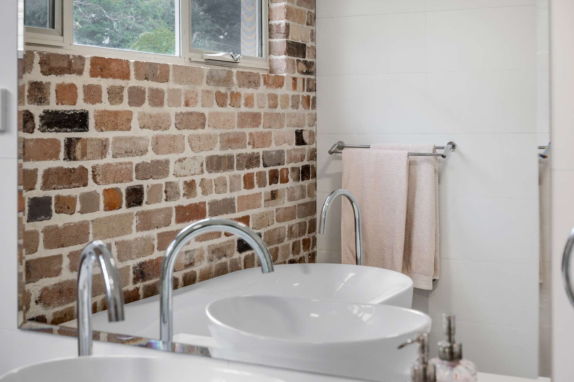 32 Paris Parade, Katoomba, NSW 2780 AUS