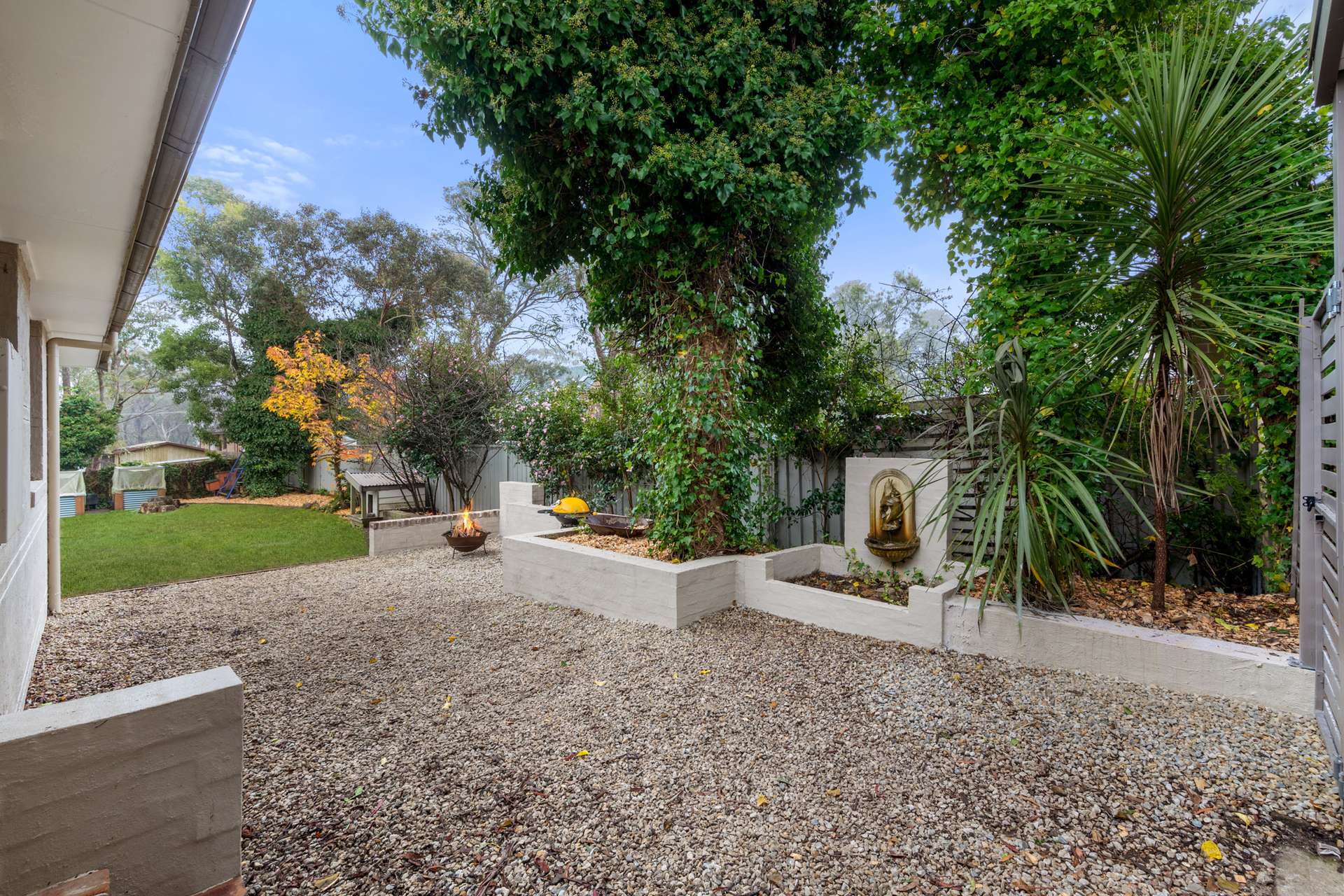 32 Paris Parade, Katoomba, NSW 2780 AUS