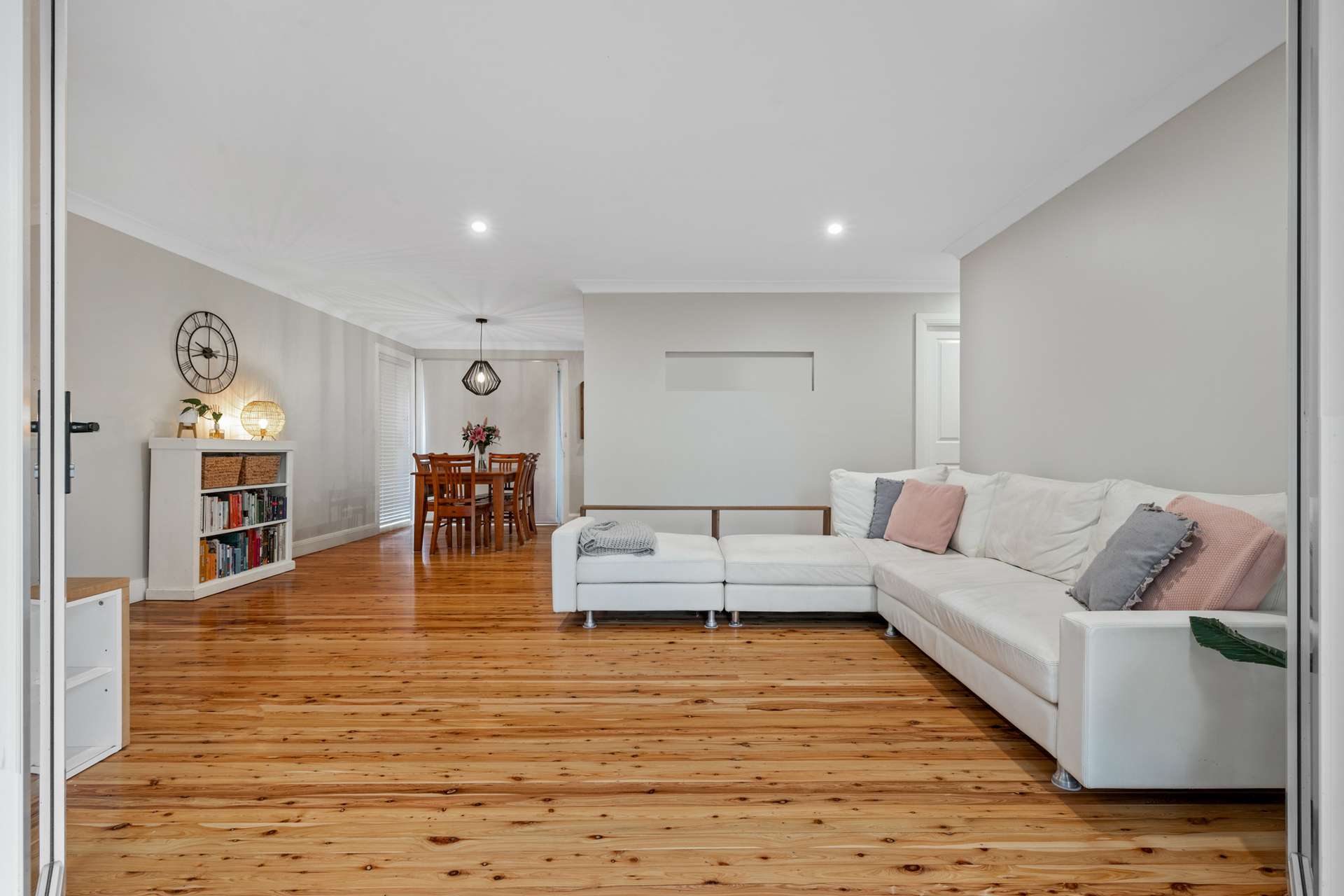 32 Paris Parade, Katoomba, NSW 2780 AUS