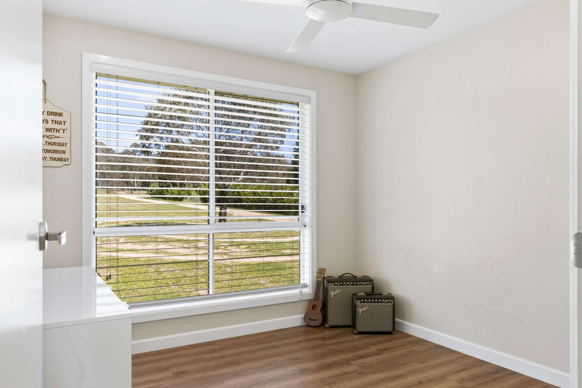 75 Oakey Forest Road, Marrangaroo, NSW 2790 AUS