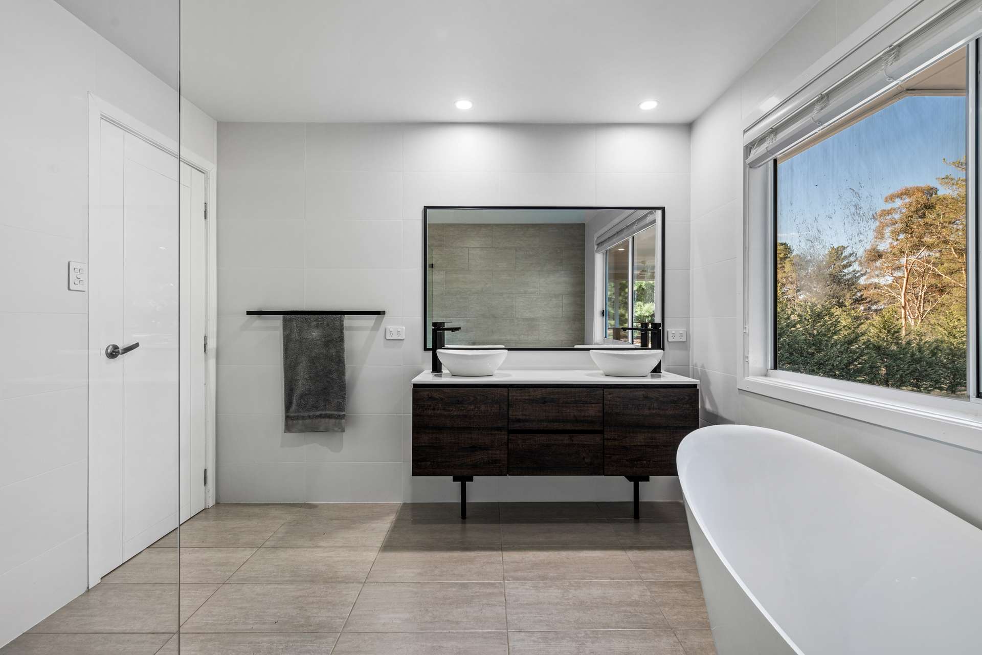 75 Oakey Forest Road, Marrangaroo, NSW 2790 AUS
