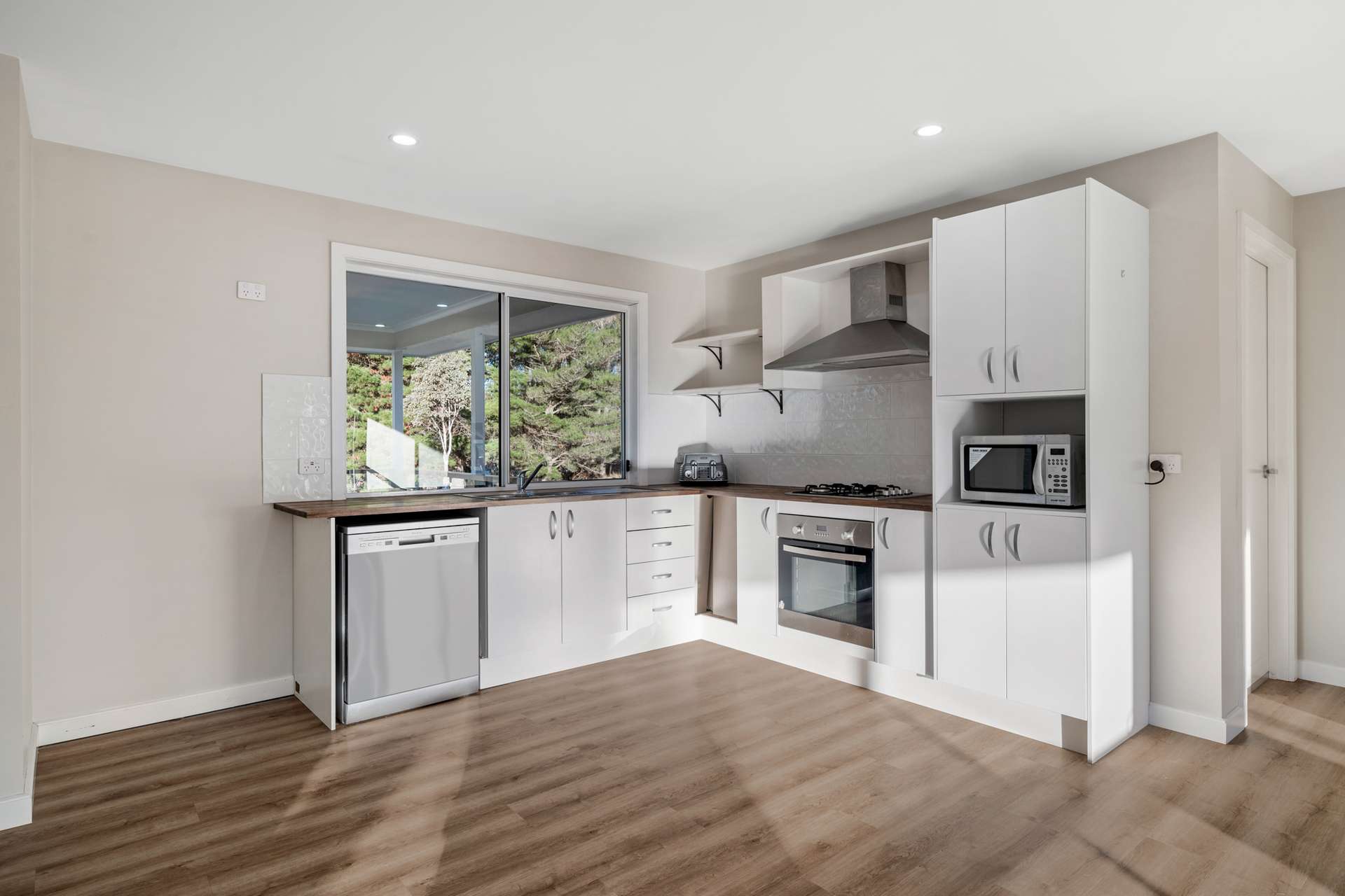 75 Oakey Forest Road, Marrangaroo, NSW 2790 AUS