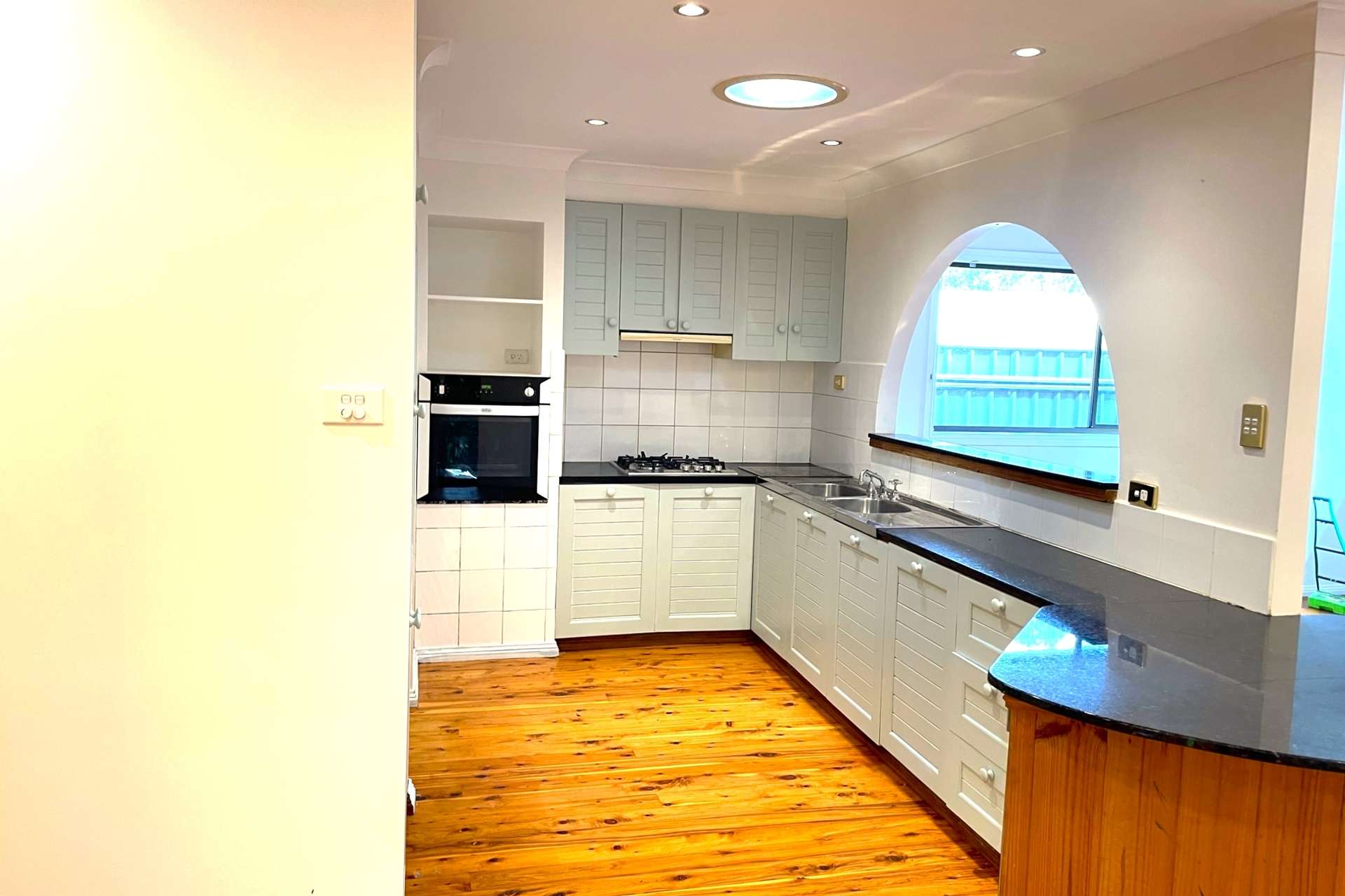 18 David Street, Wentworth Falls, NSW 2782 AUS