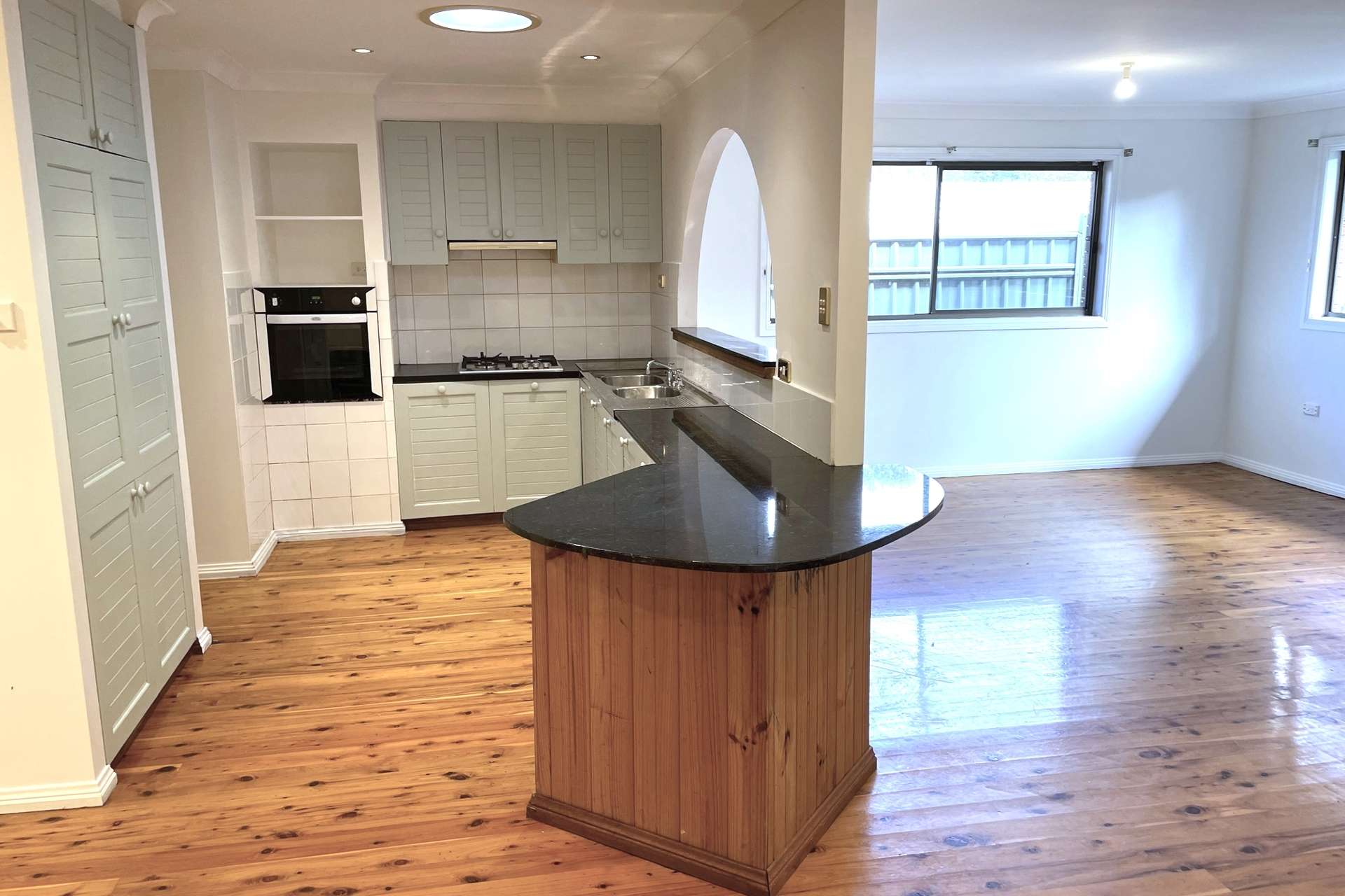 18 David Street, Wentworth Falls, NSW 2782 AUS