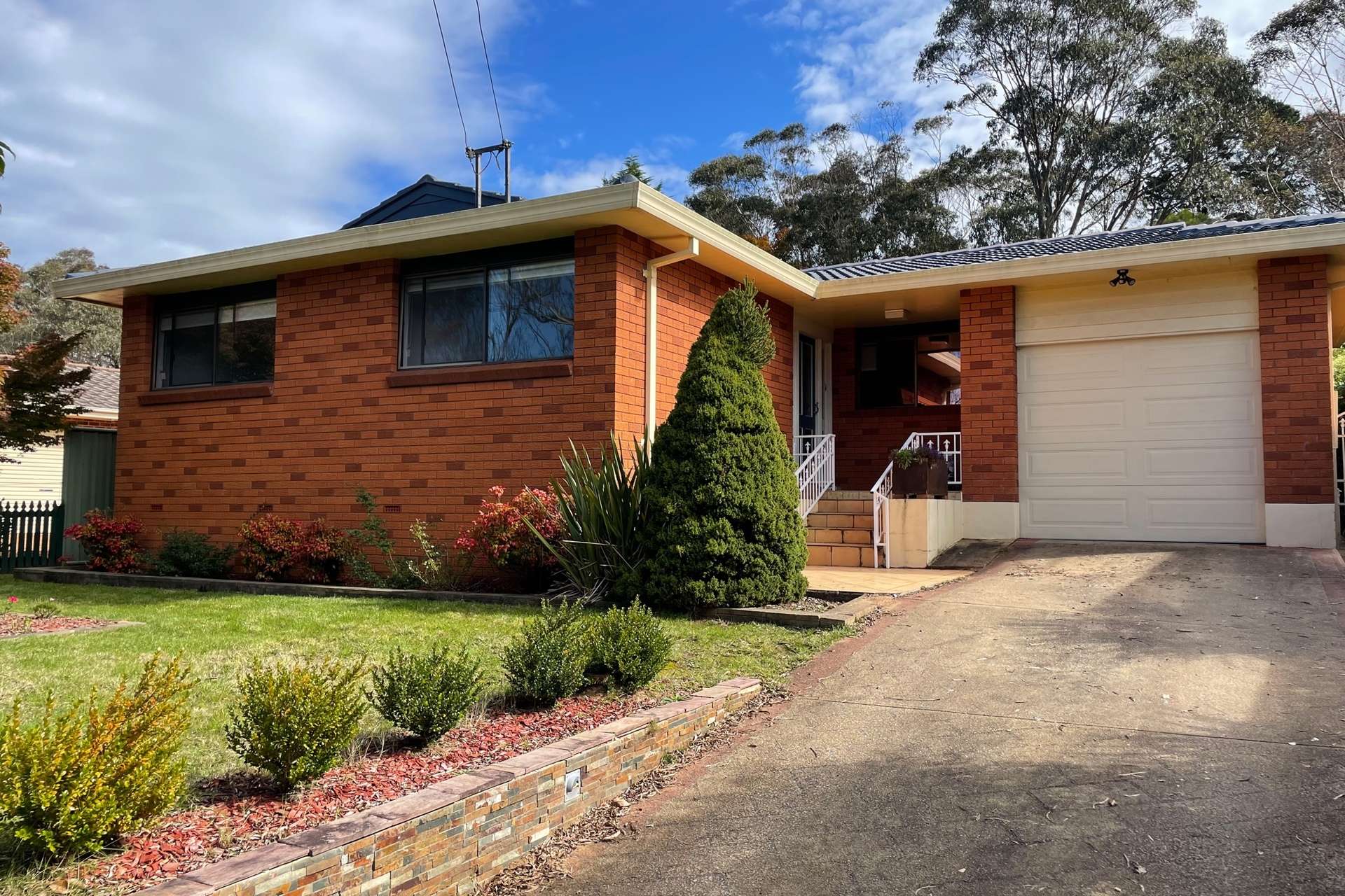 18 David Street, Wentworth Falls, NSW 2782 AUS