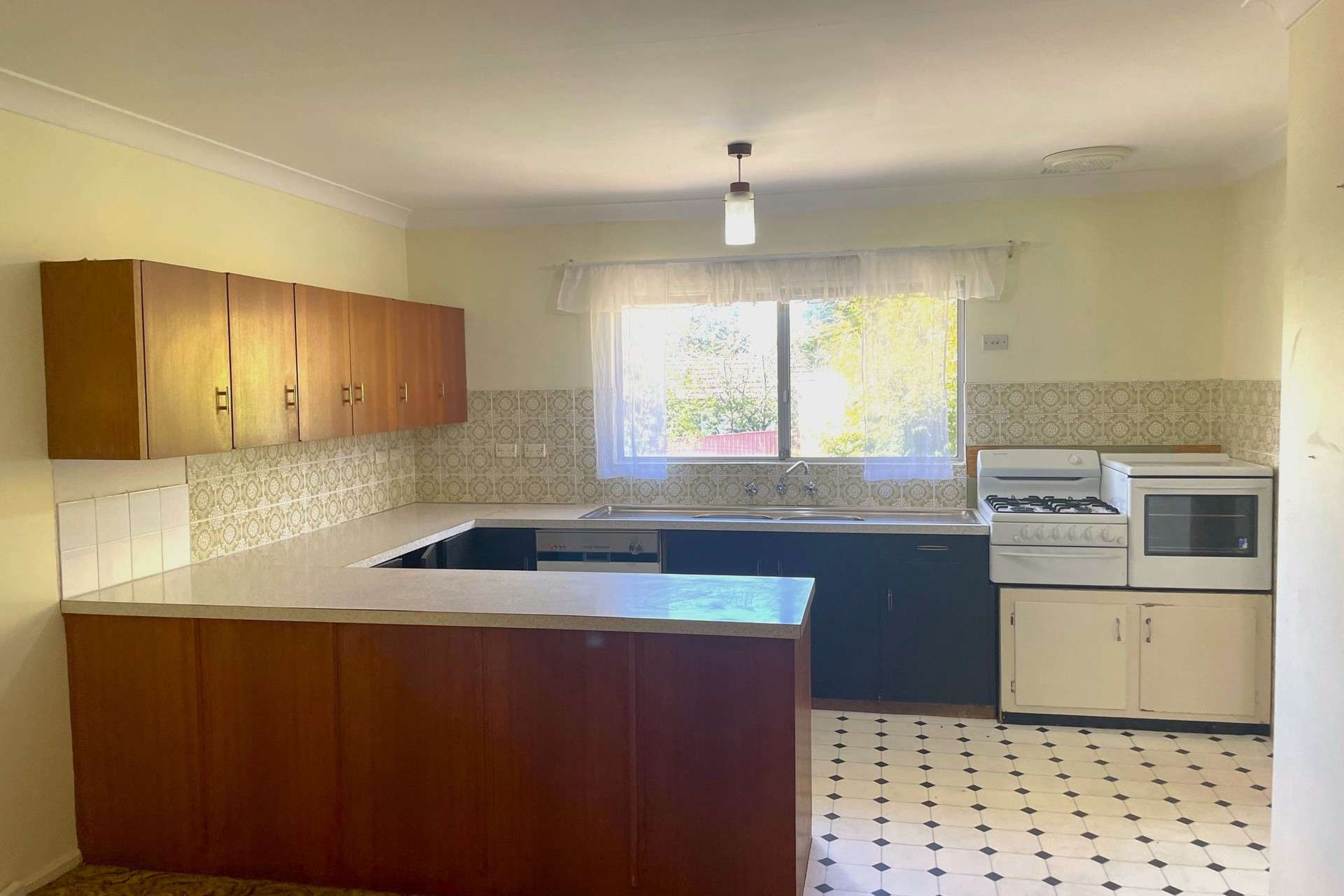 52 South Street, Katoomba, NSW 2780 AUS