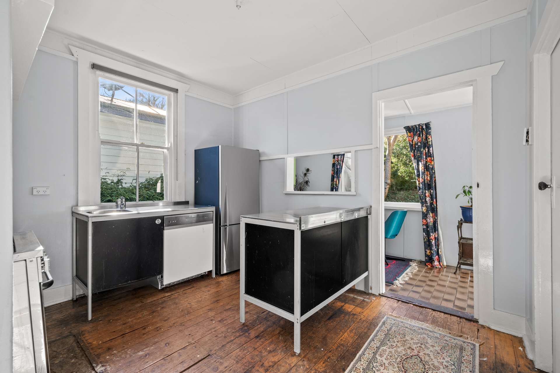 12 Neale Street, Katoomba, NSW 2780 AUS