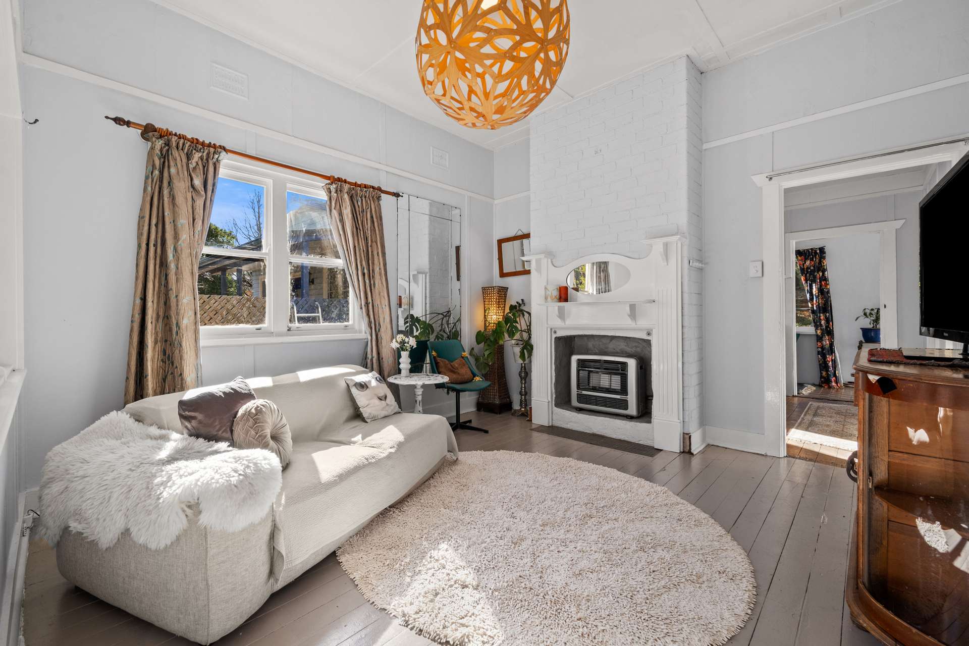 12 Neale Street, Katoomba, NSW 2780 AUS