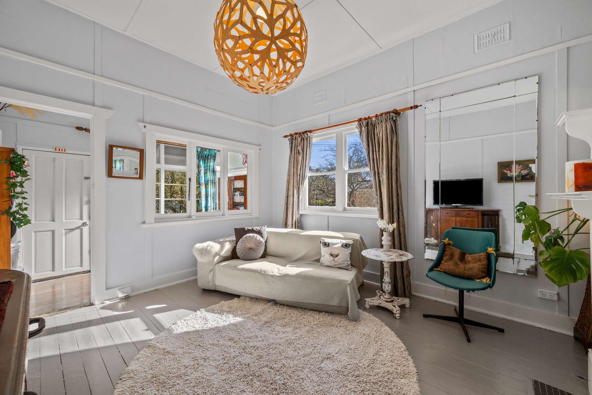 12 Neale Street, Katoomba, NSW 2780 AUS