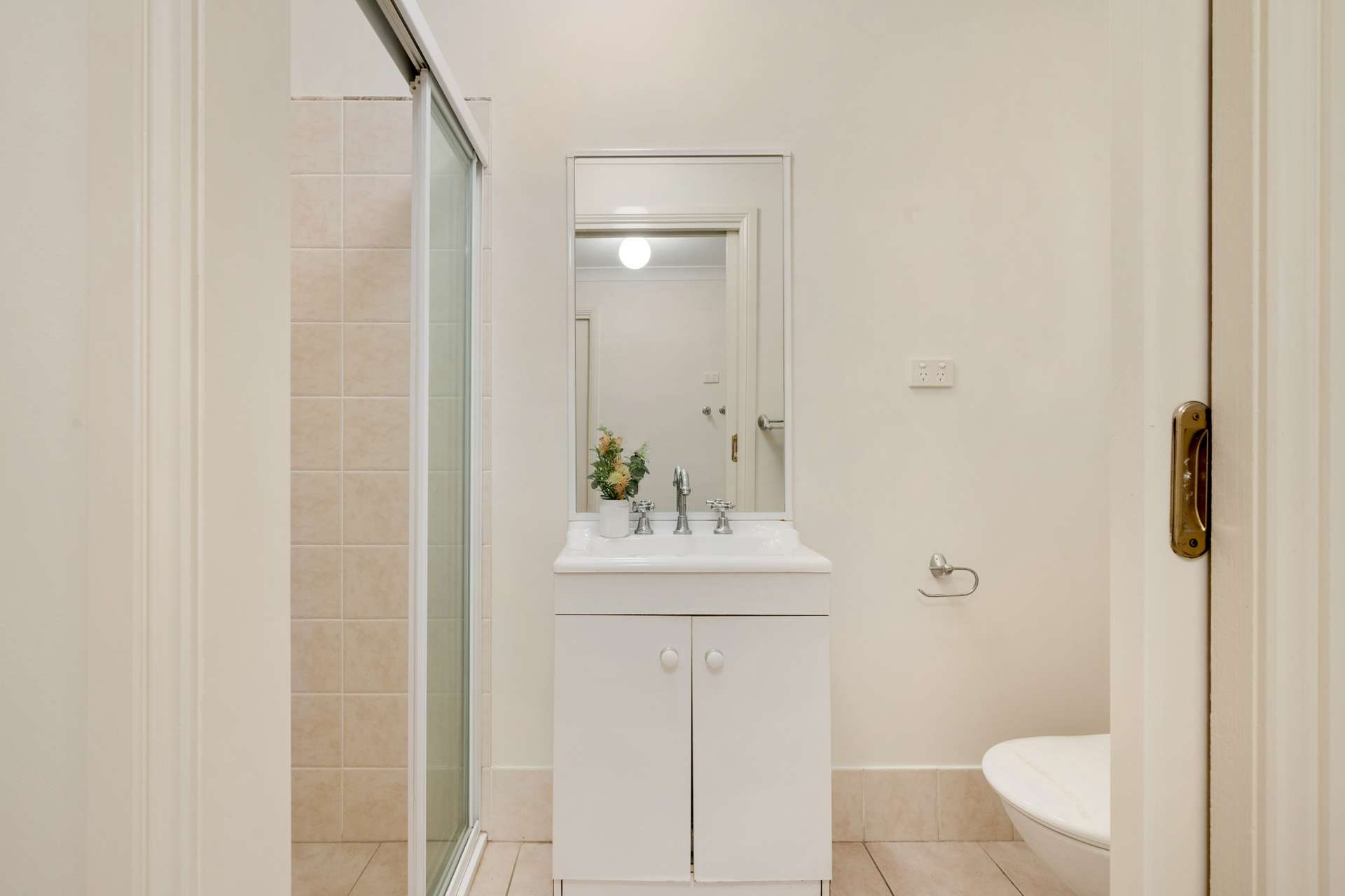 2/7 Fitzstubbs Avenue, Wentworth Falls, NSW 2782 AUS