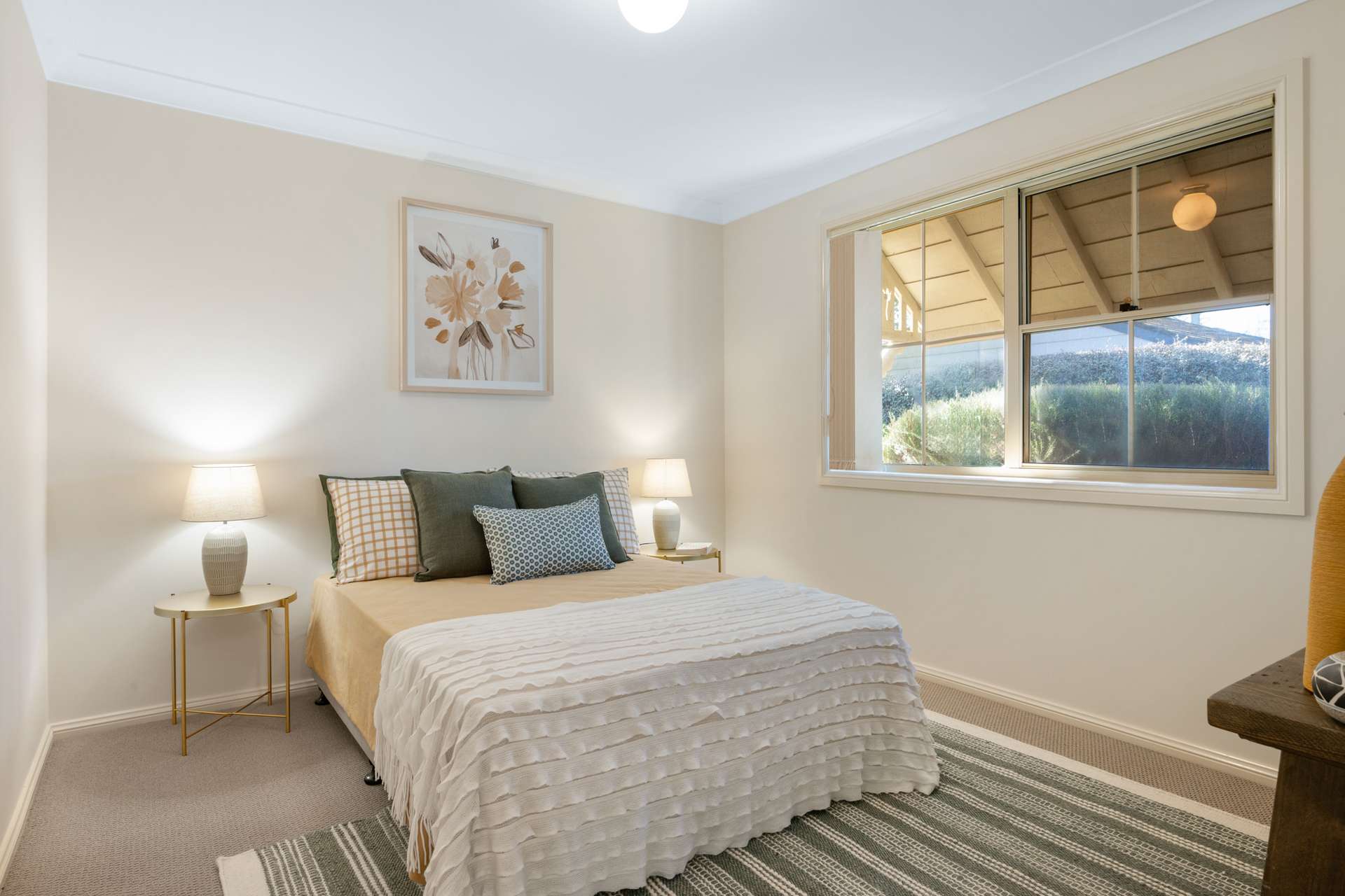 2/7 Fitzstubbs Avenue, Wentworth Falls, NSW 2782 AUS