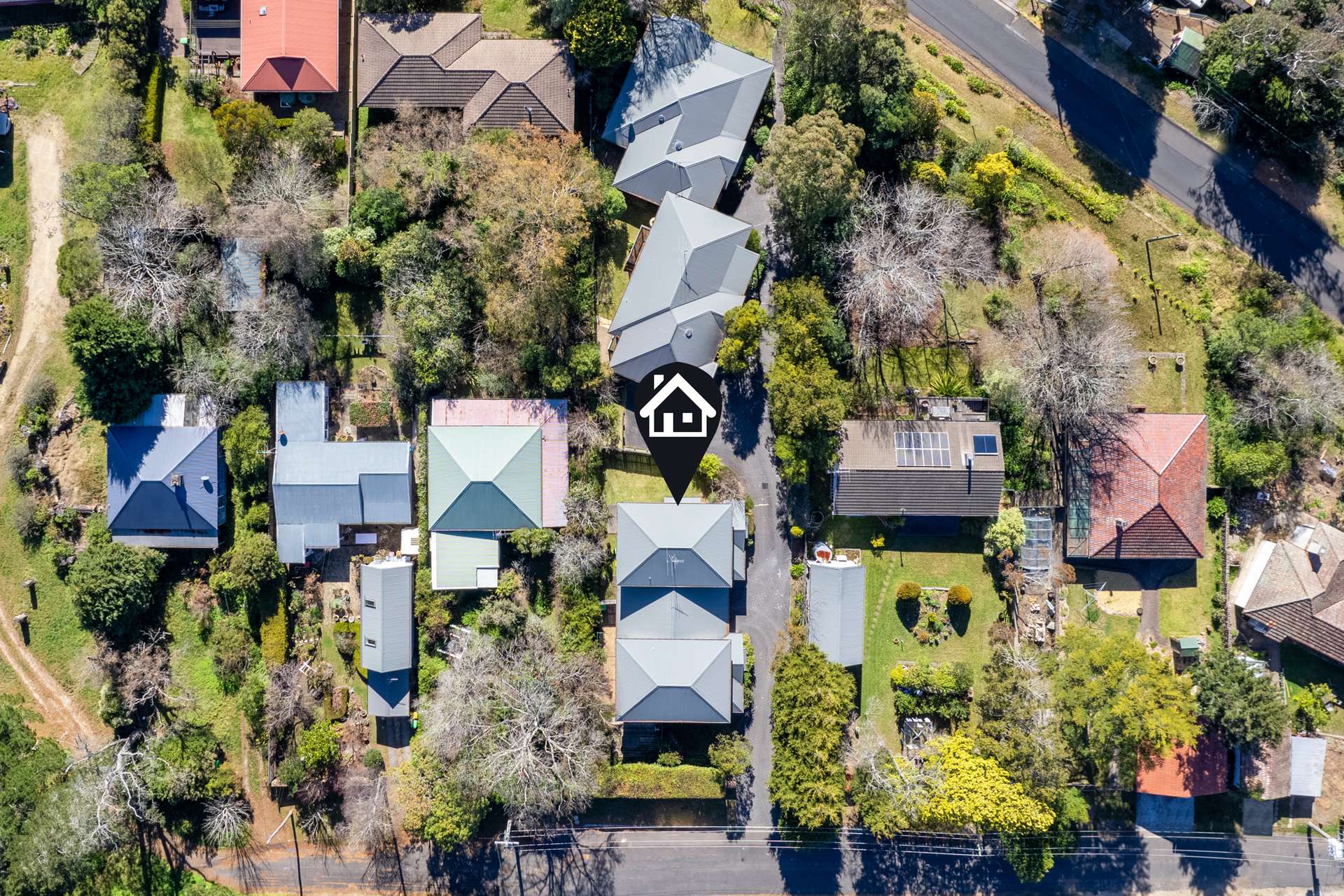 2/7 Fitzstubbs Avenue, Wentworth Falls, NSW 2782 AUS