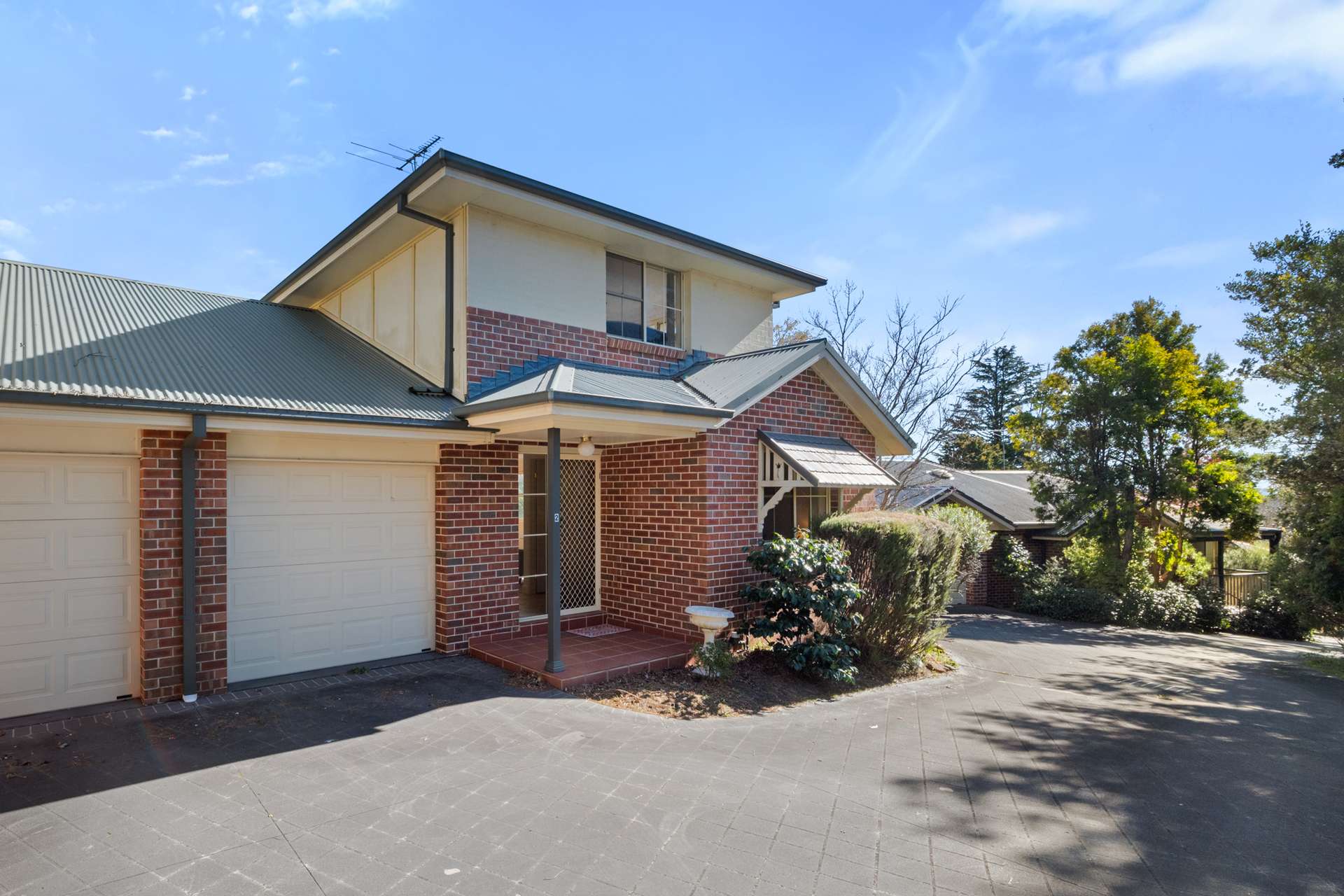 2/7 Fitzstubbs Avenue, Wentworth Falls, NSW 2782 AUS