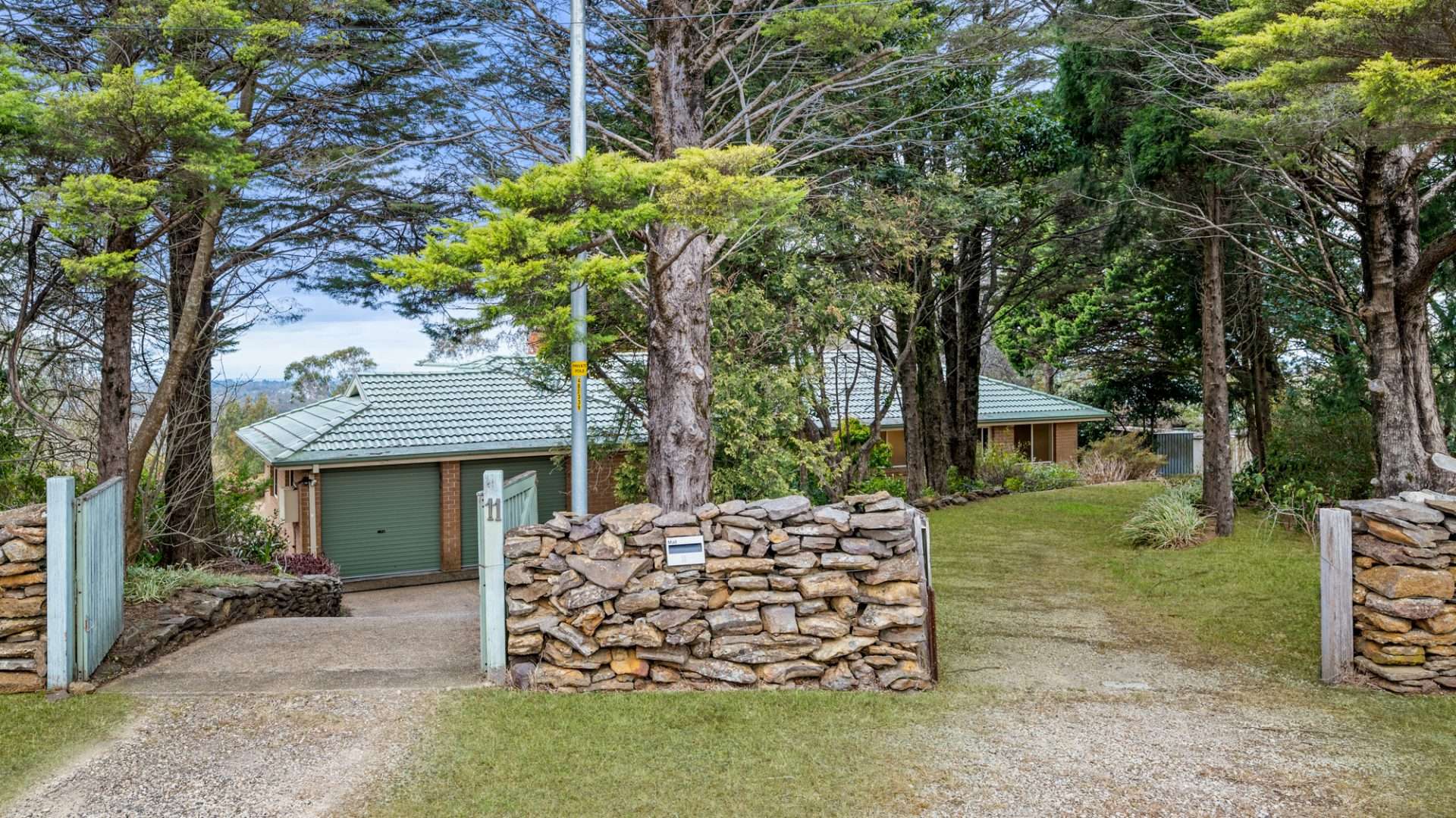 11 John Street, Wentworth Falls, NSW 2782 AUS