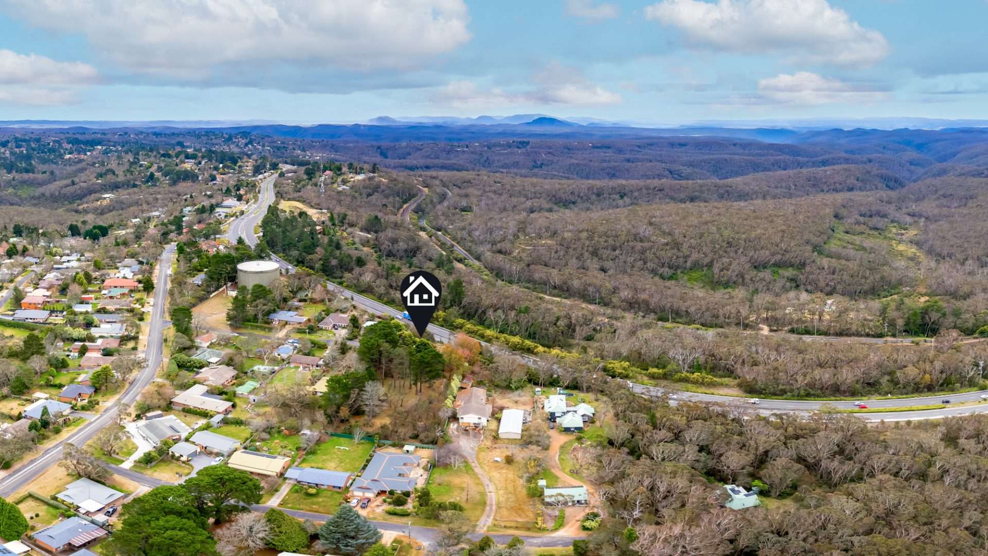 11 John Street, Wentworth Falls, NSW 2782 AUS