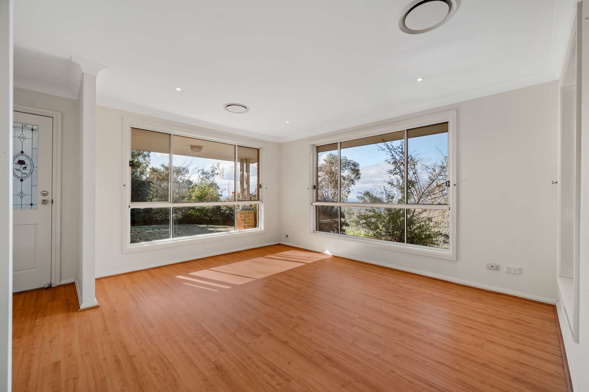 11 John Street, Wentworth Falls, NSW 2782 AUS