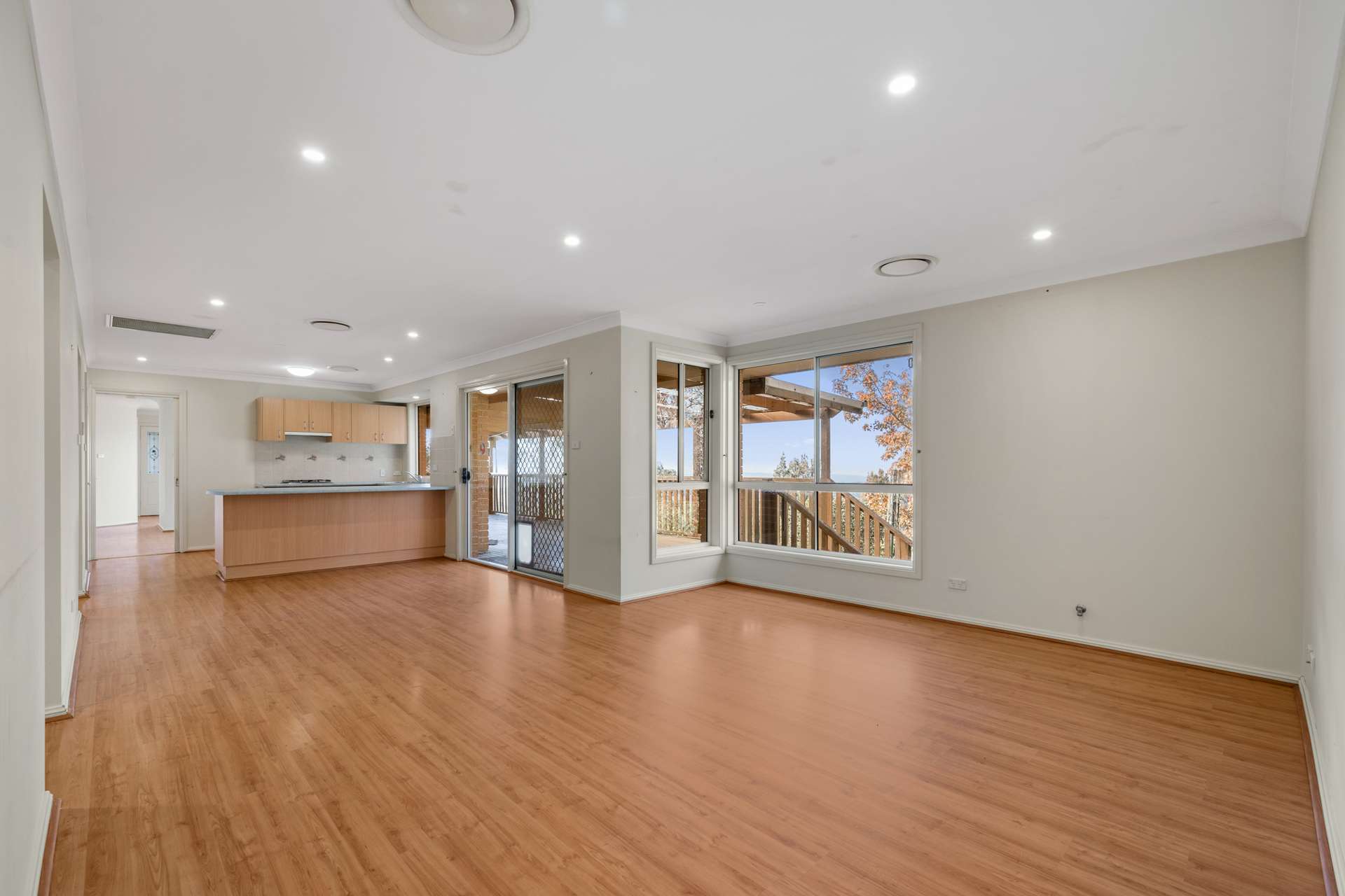 11 John Street, Wentworth Falls, NSW 2782 AUS