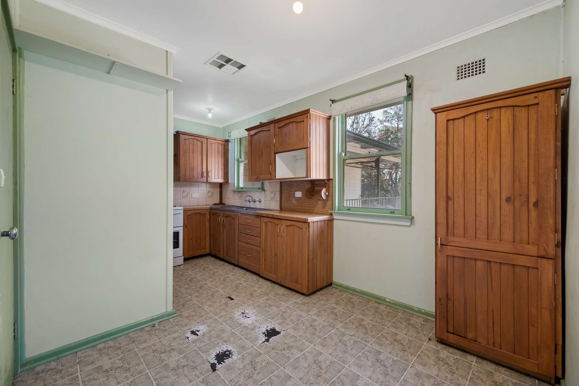 50 Boorea Street, Blaxland, NSW 2774 AUS