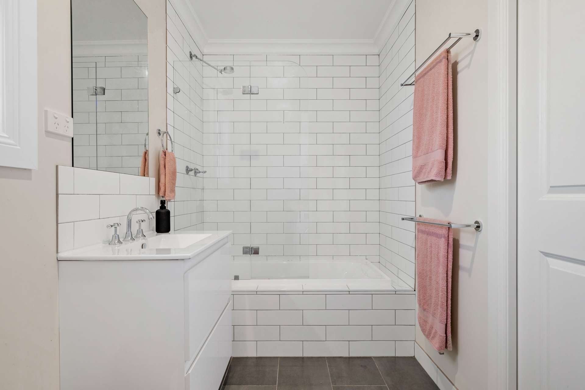 52 St Elmo Avenue, Blackheath, NSW 2785 AUS