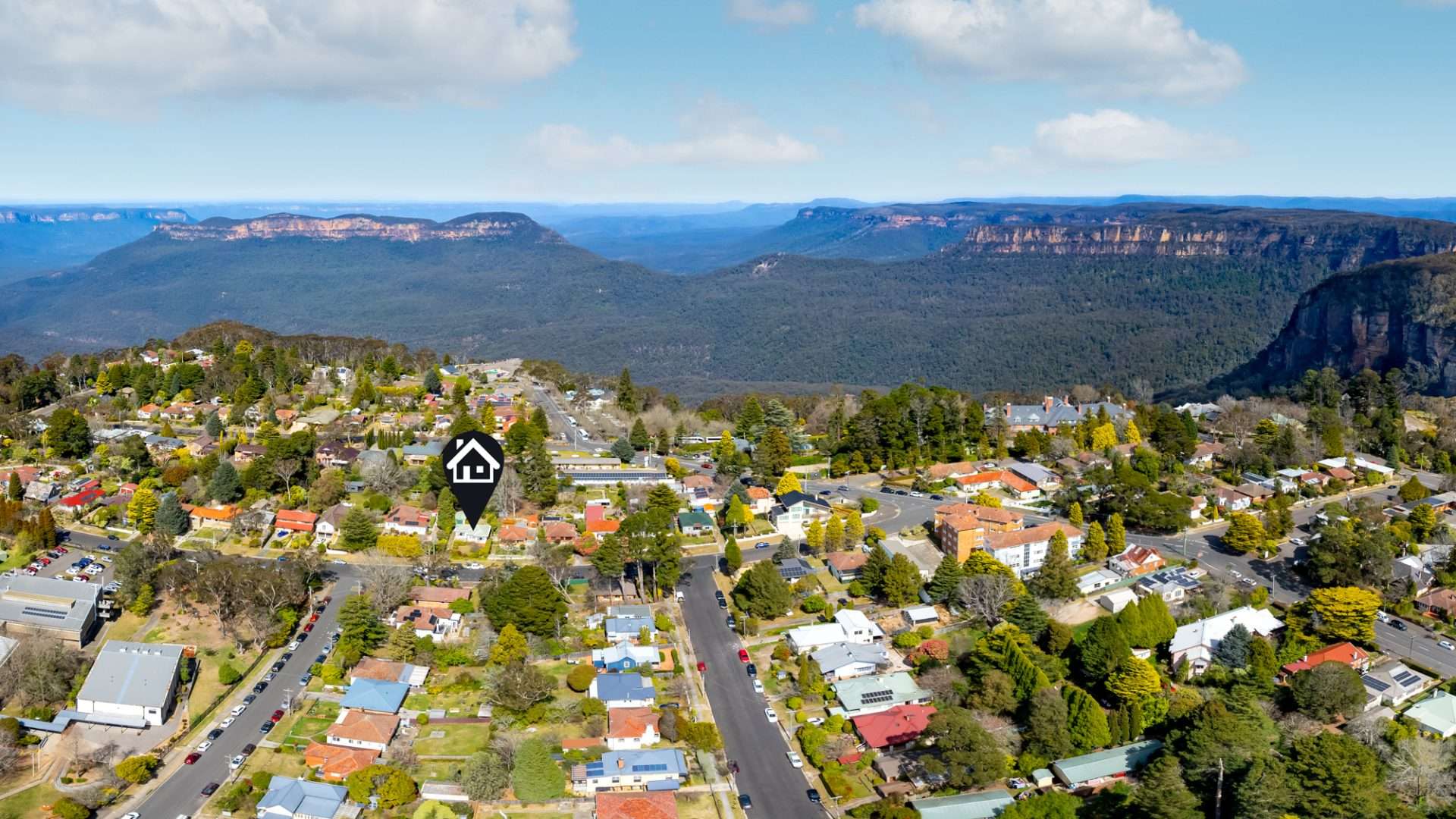 11 Raymond Road, Katoomba, NSW 2780 AUS