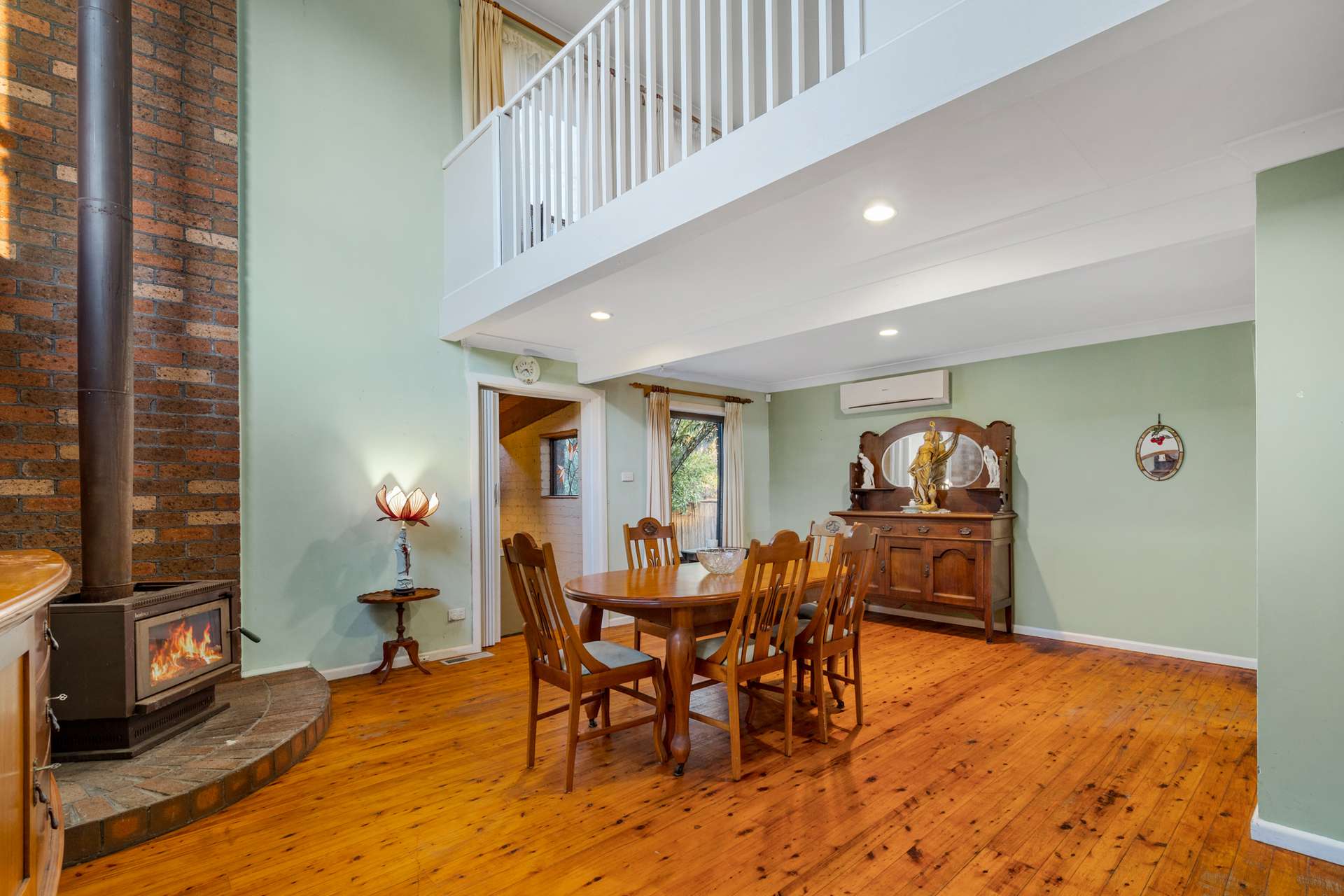 6 Sunnyside Avenue, Wentworth Falls, NSW 2782 AUS