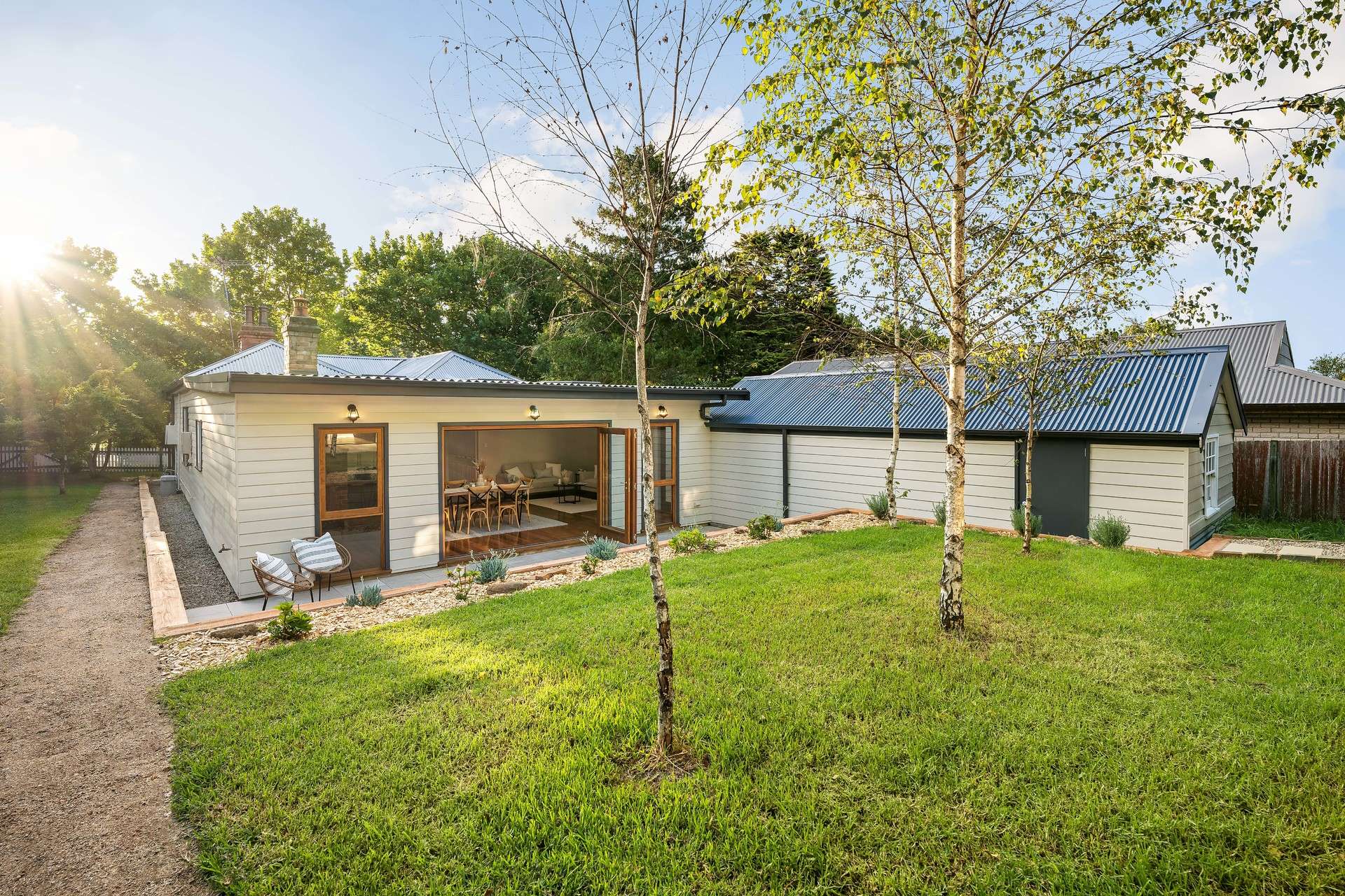 126 Falls Road, Wentworth Falls, NSW 2782 AUS