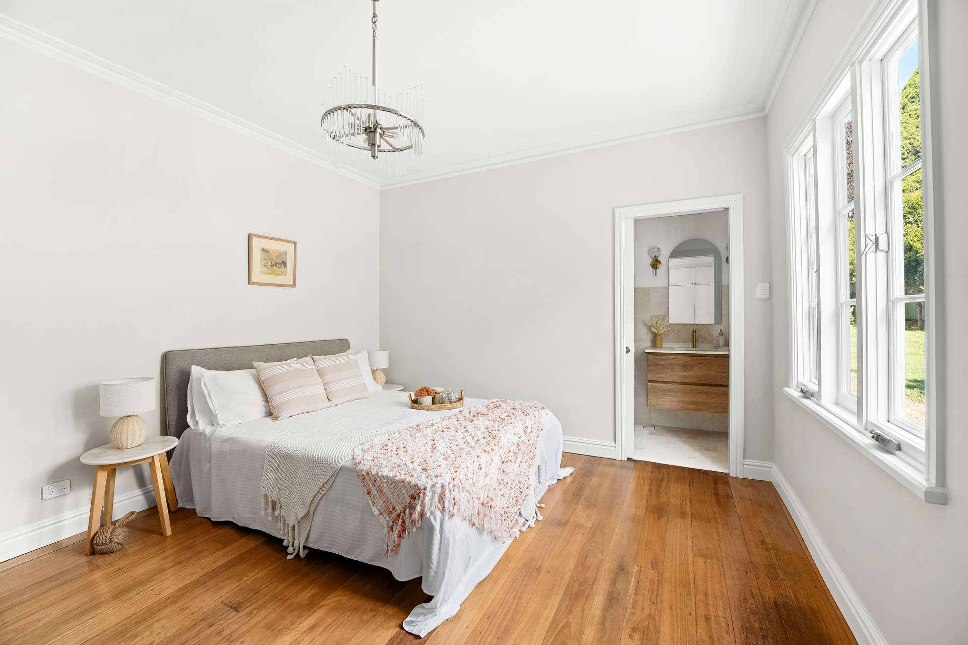 126 Falls Road, Wentworth Falls, NSW 2782 AUS