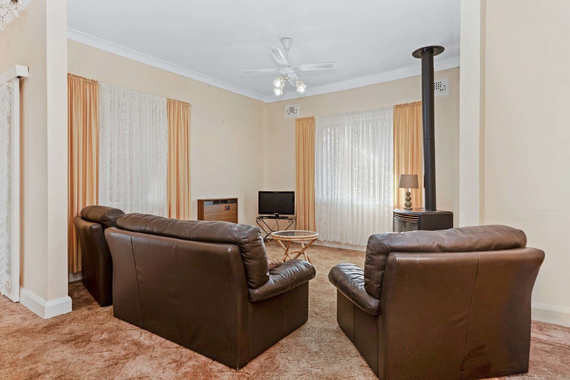 33 Cupro Street, Lithgow, NSW 2790 AUS