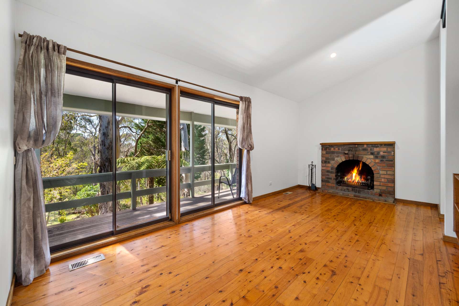 72 Railway Parade, Medlow Bath, NSW 2780 AUS