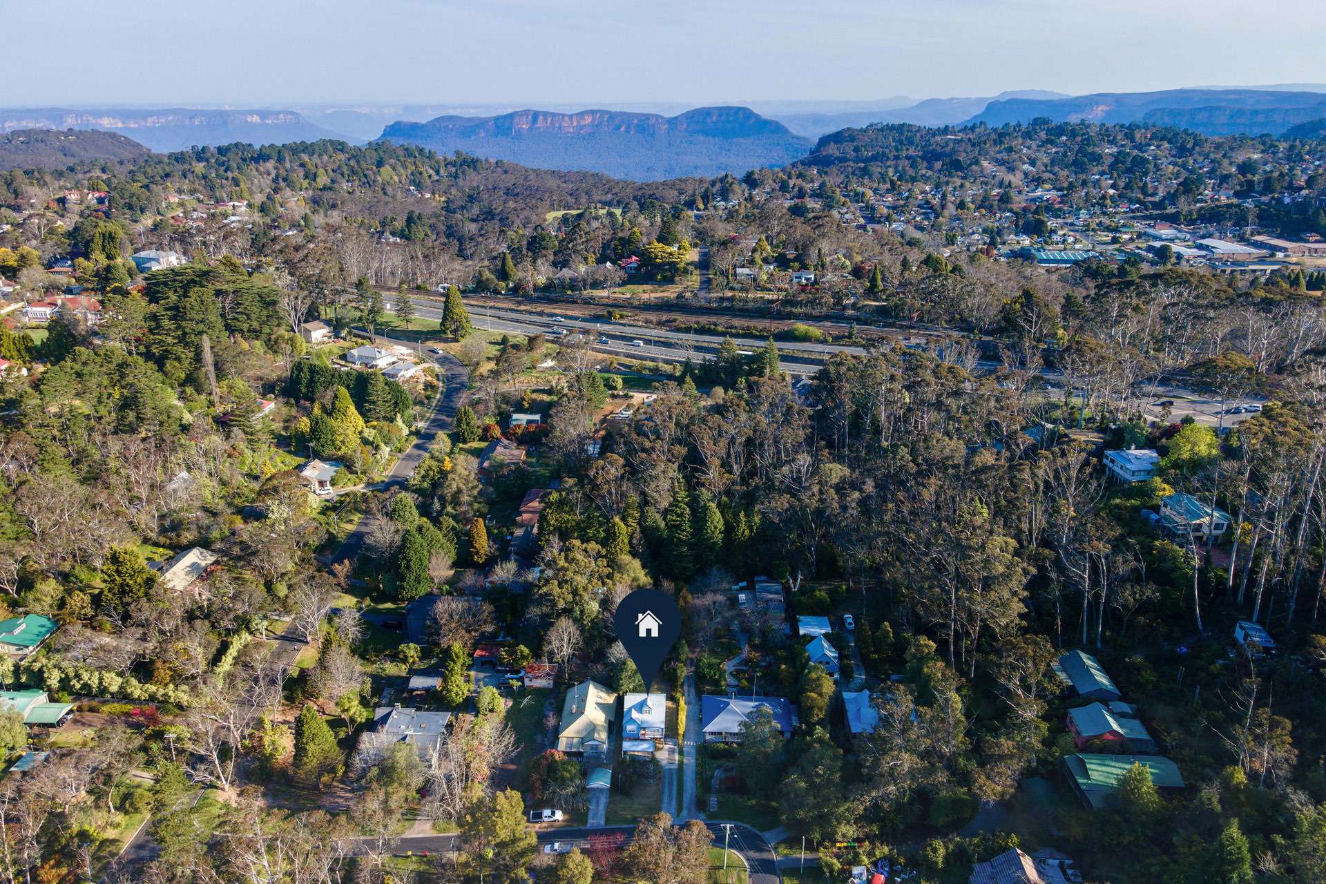8 Strathearn Road, Leura, NSW 2780 AUS