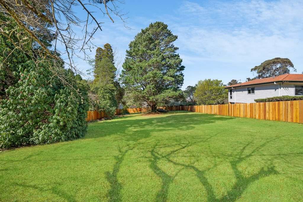 21 Clanwilliam Street, Blackheath, NSW 2785 AUS