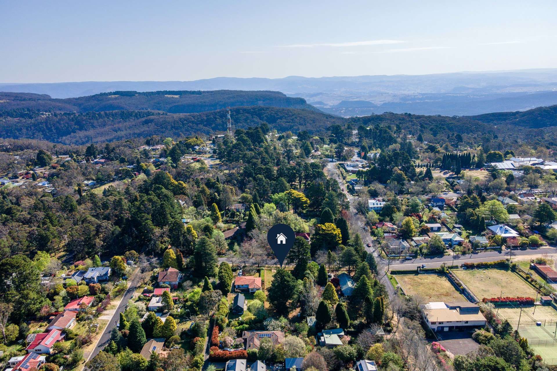 21 Clanwilliam Street, Blackheath, NSW 2785 AUS