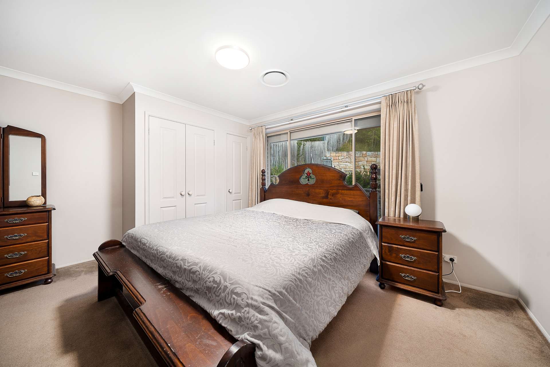 24 Log Bridge Place, Hazelbrook, NSW 2779 AUS