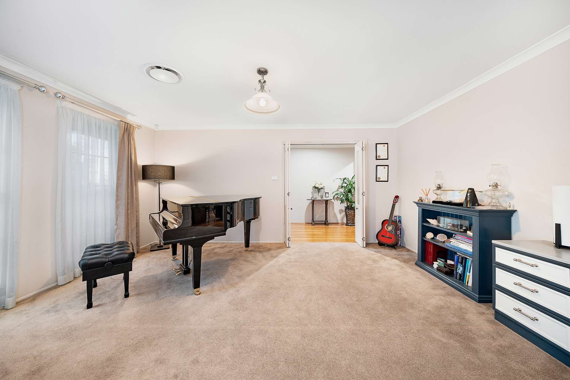 24 Log Bridge Place, Hazelbrook, NSW 2779 AUS