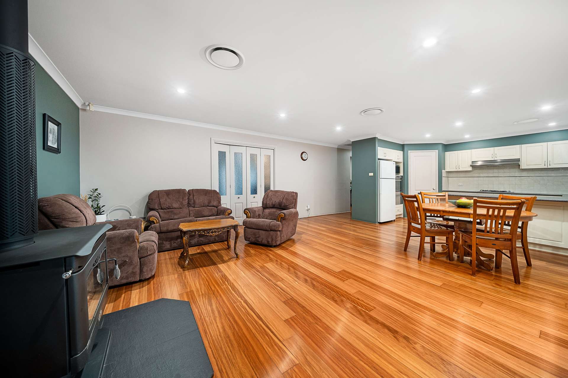 24 Log Bridge Place, Hazelbrook, NSW 2779 AUS