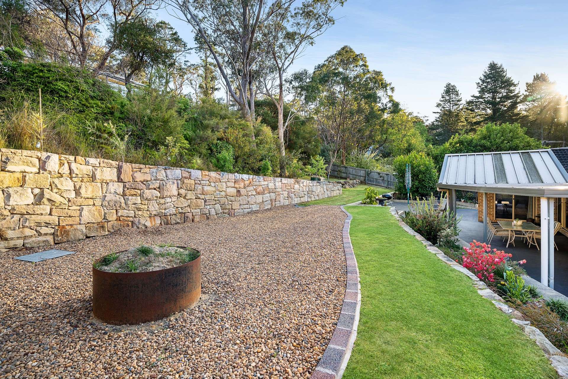 24 Log Bridge Place, Hazelbrook, NSW 2779 AUS