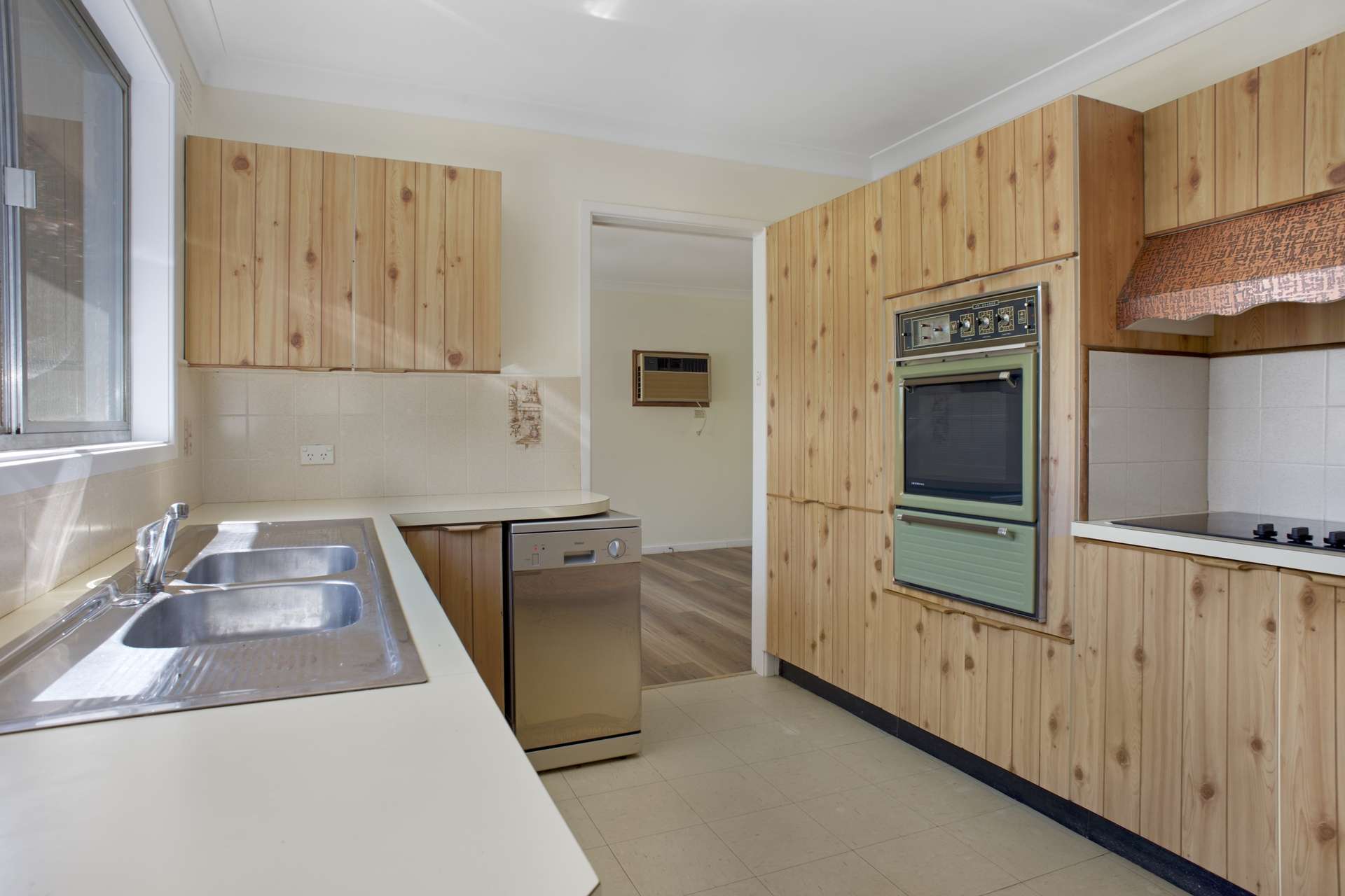 8 Sixth Avenue, Katoomba, NSW 2780 AUS