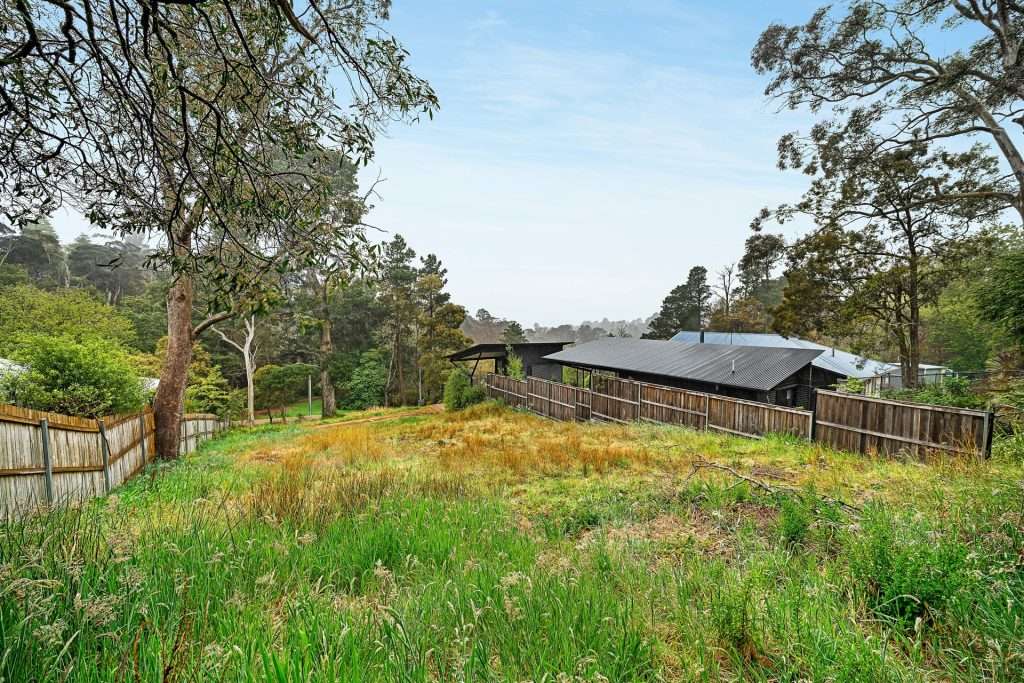 24 Gardiner Crescent, Blackheath, NSW 2785 AUS