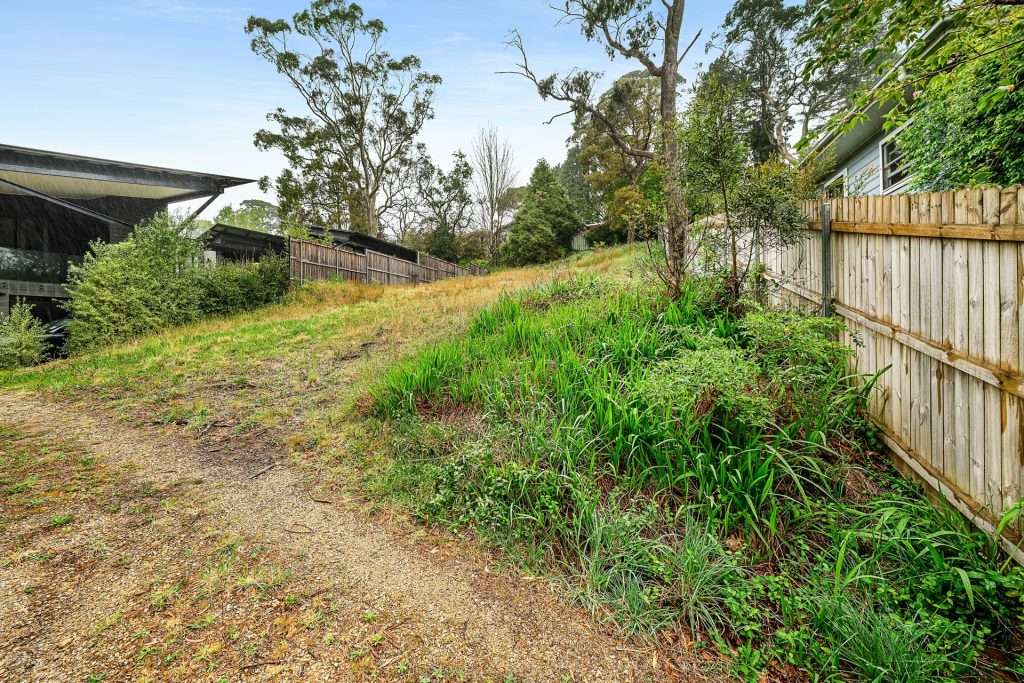 24 Gardiner Crescent, Blackheath, NSW 2785 AUS