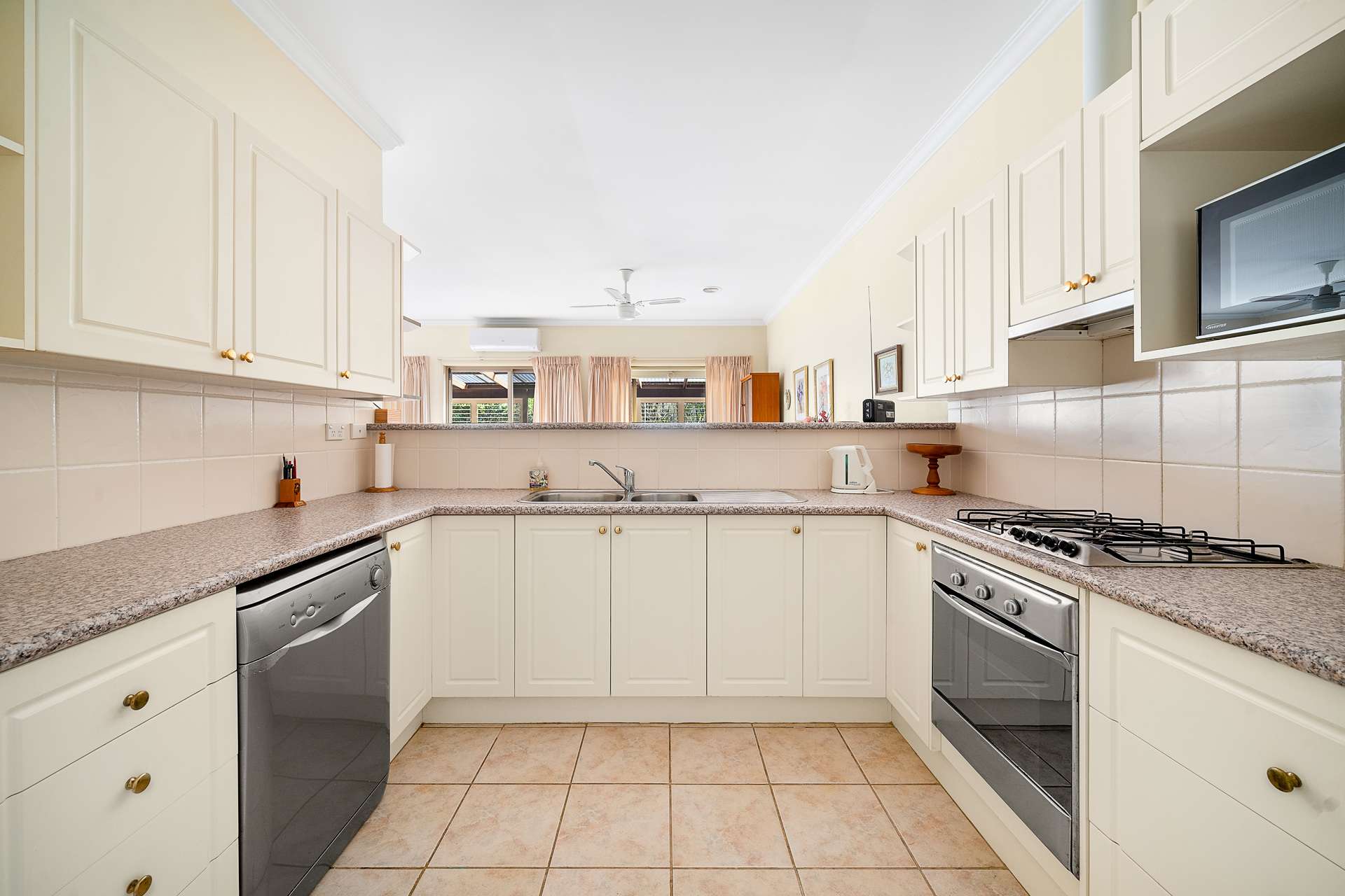 2/43-45 Falls Road, Wentworth Falls, NSW 2782 AUS