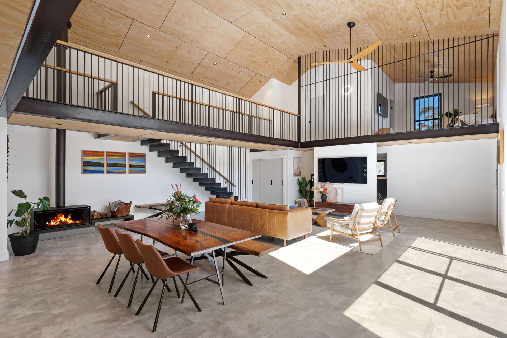 12 Rosebery Street, Wentworth Falls, NSW 2782 AUS