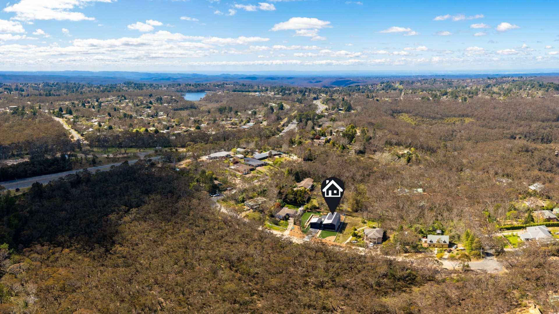 12 Rosebery Street, Wentworth Falls, NSW 2782 AUS