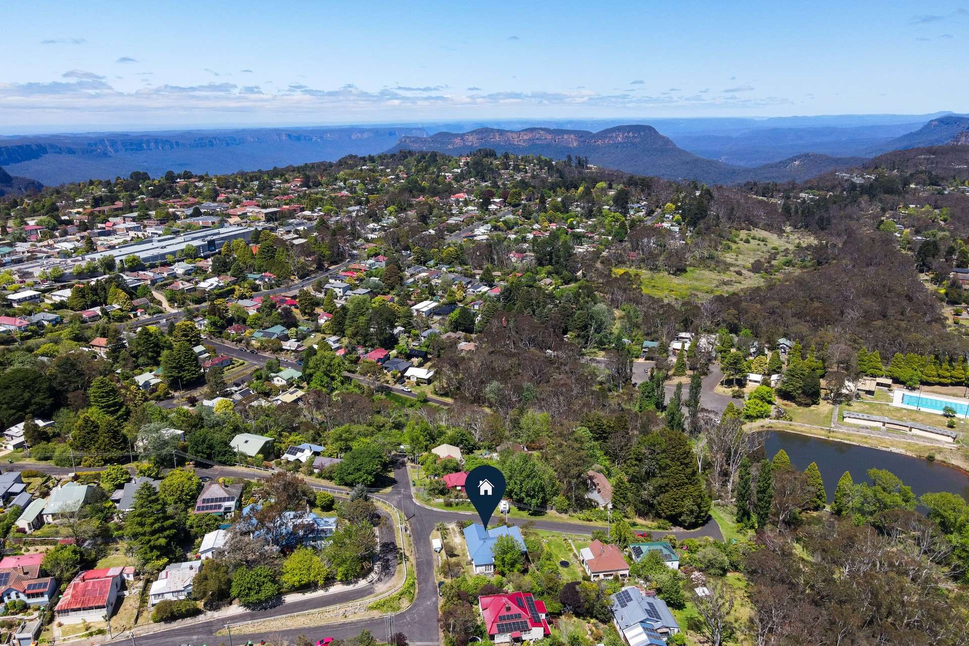 17 Warriga Street, Katoomba, NSW 2780 AUS